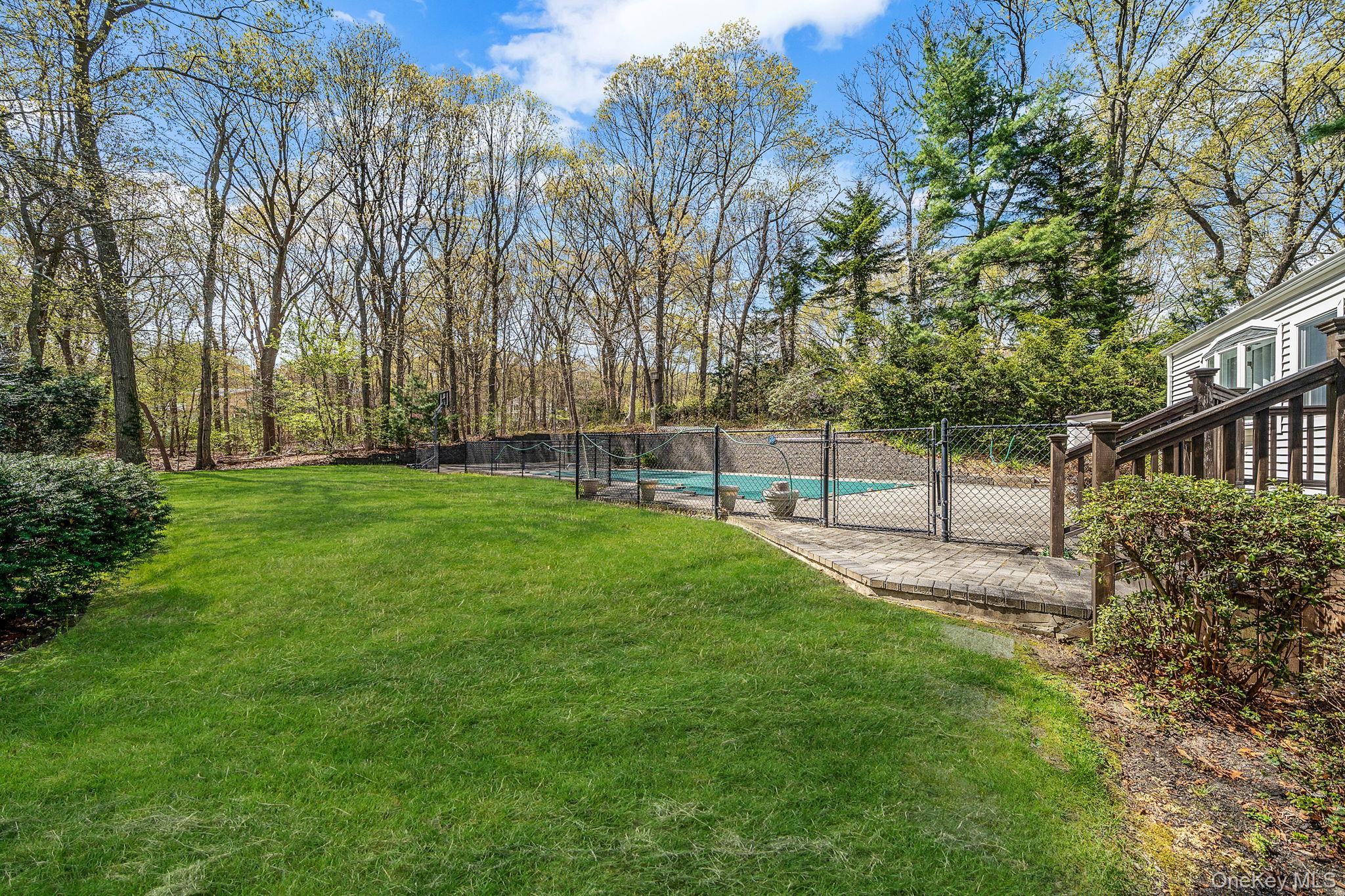 7 Carriage Court