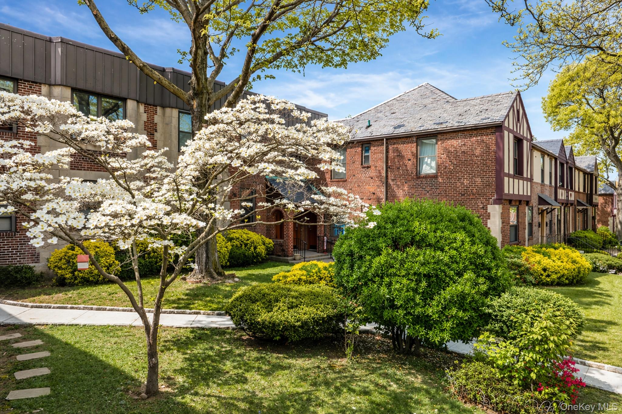 2140 78th Street Unit: 2F
