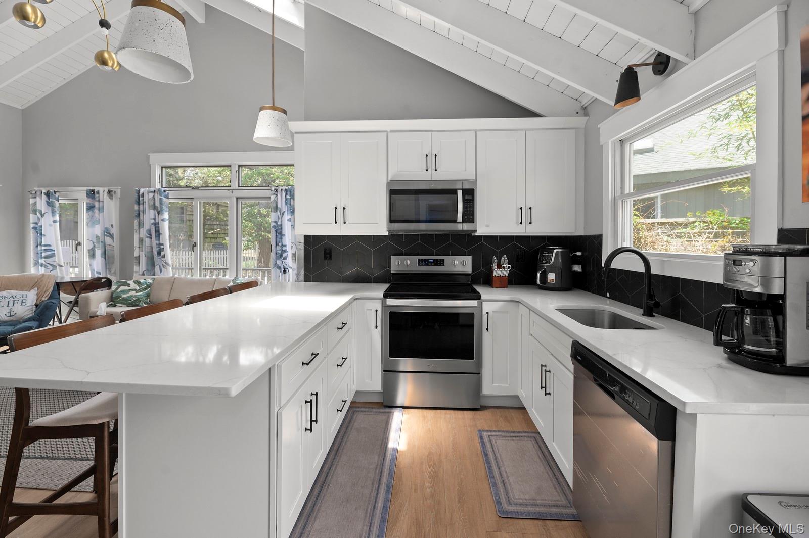 574 Bayberry Walk