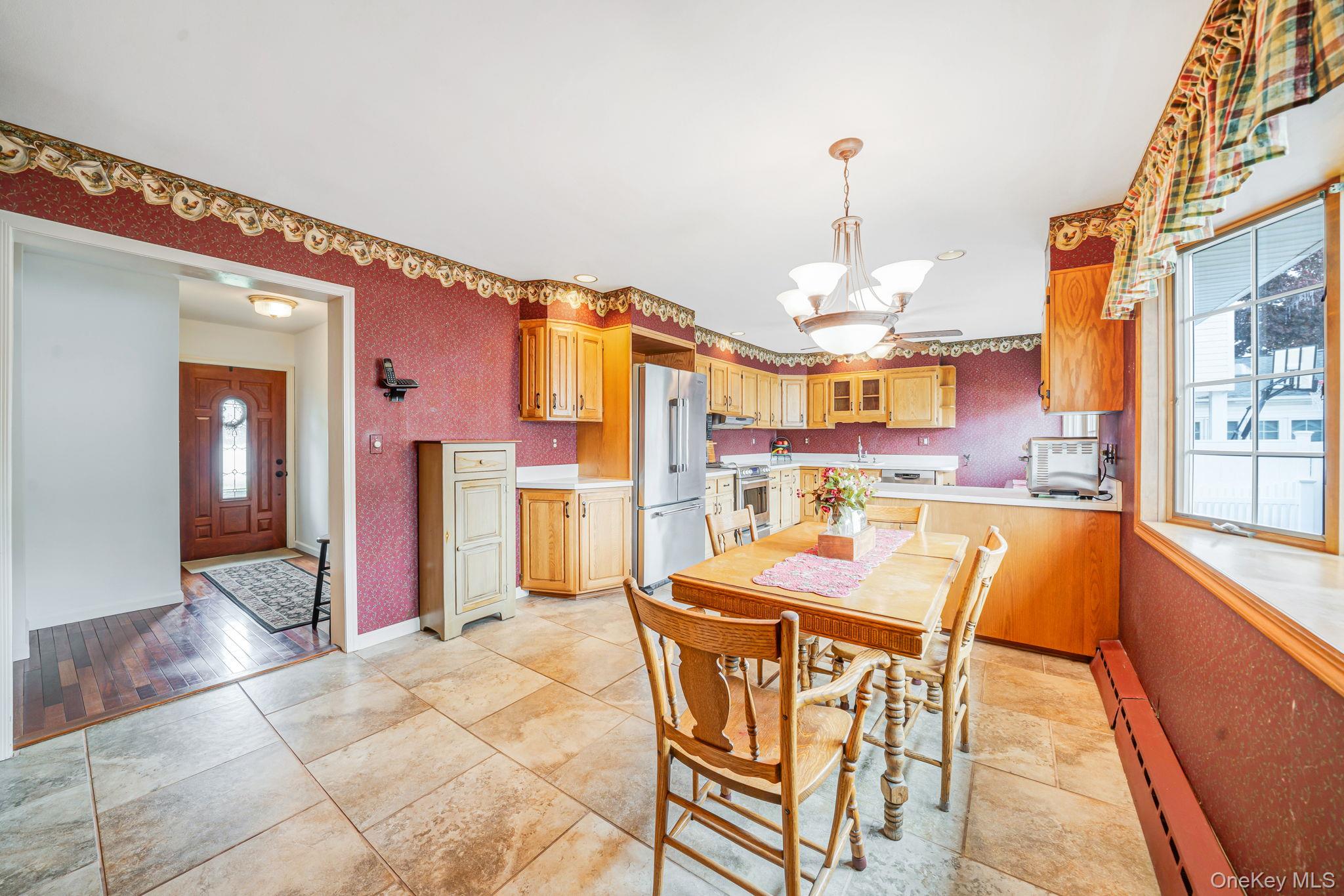568 Chestnut Lane