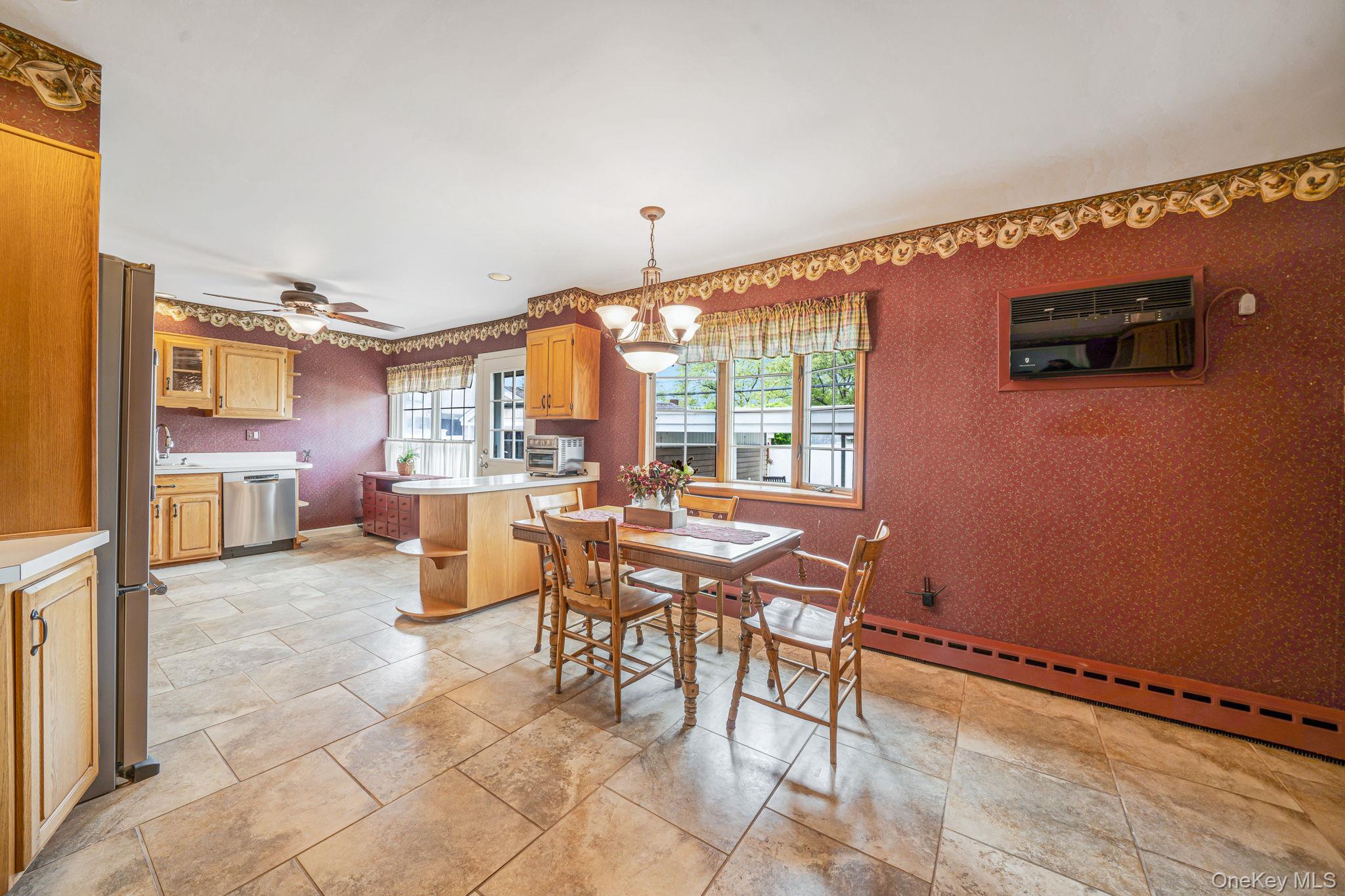 568 Chestnut Lane