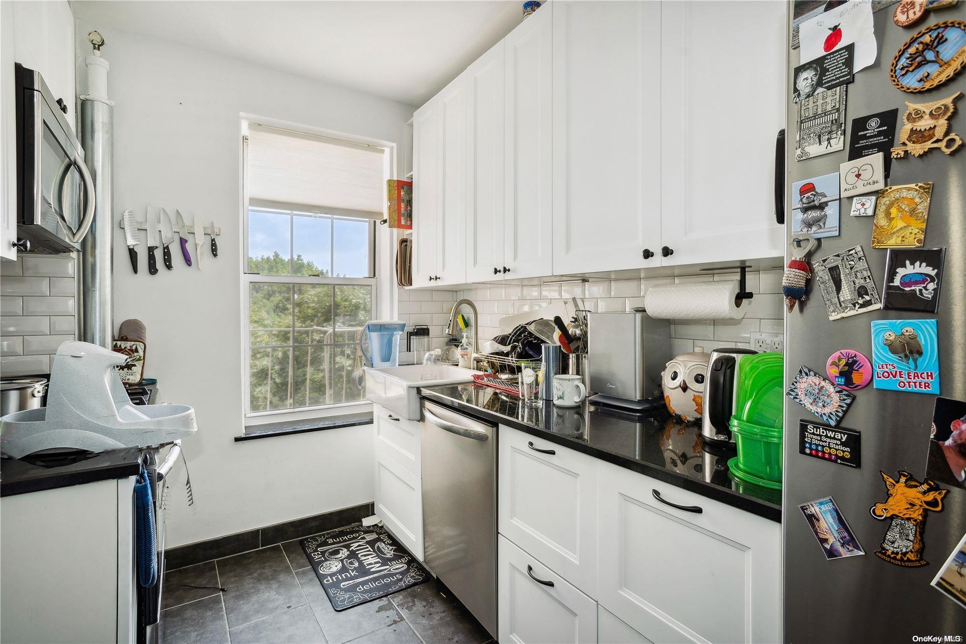 55-01 31st Avenue Unit: C6E