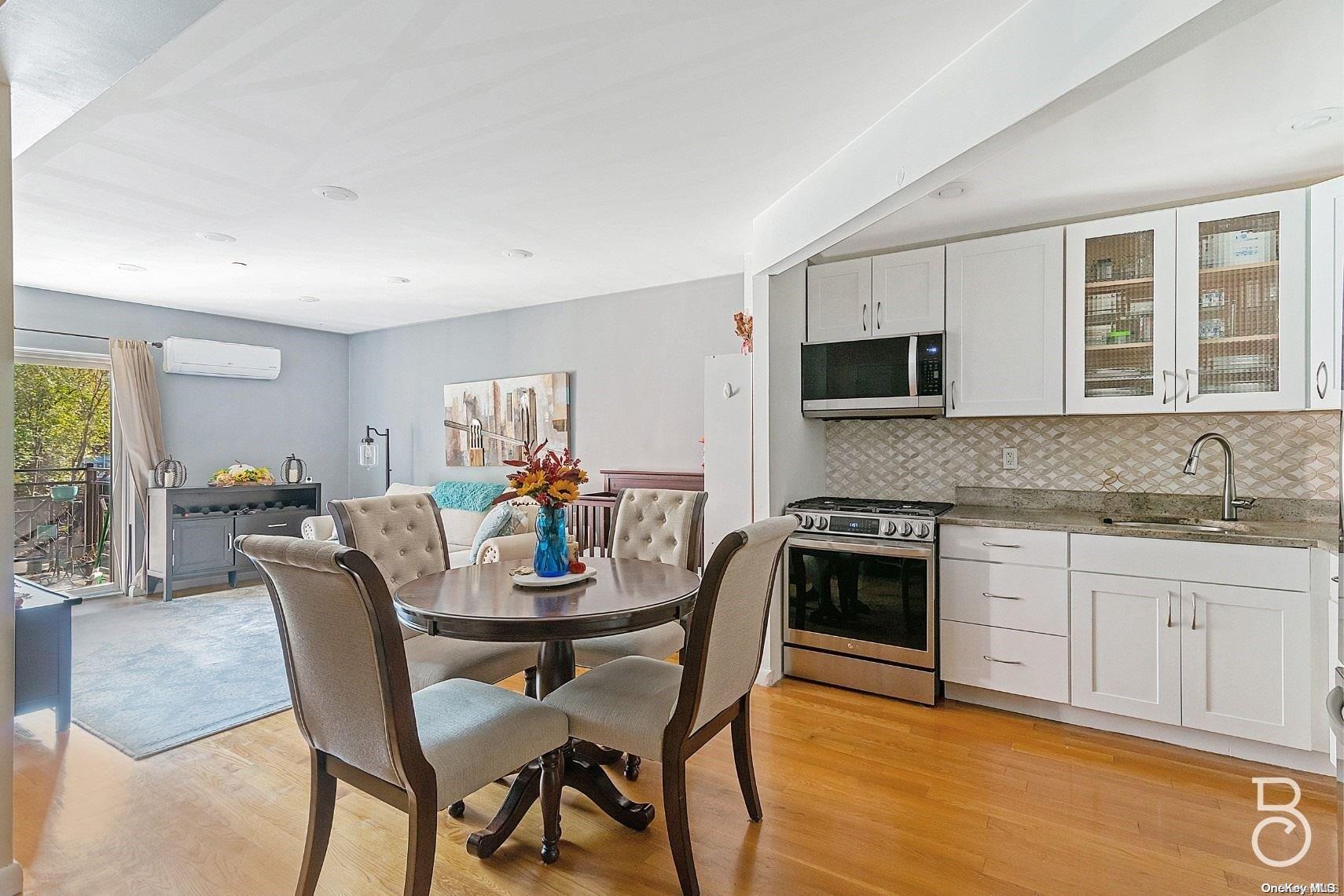 25-47 23rd Street Unit: 2R