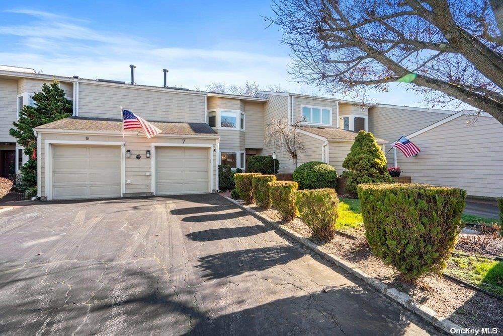 7 Lakeside Lane Unit: 0