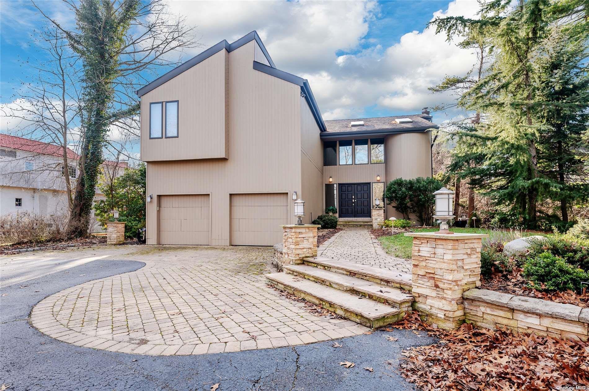 210 Connetquot Drive