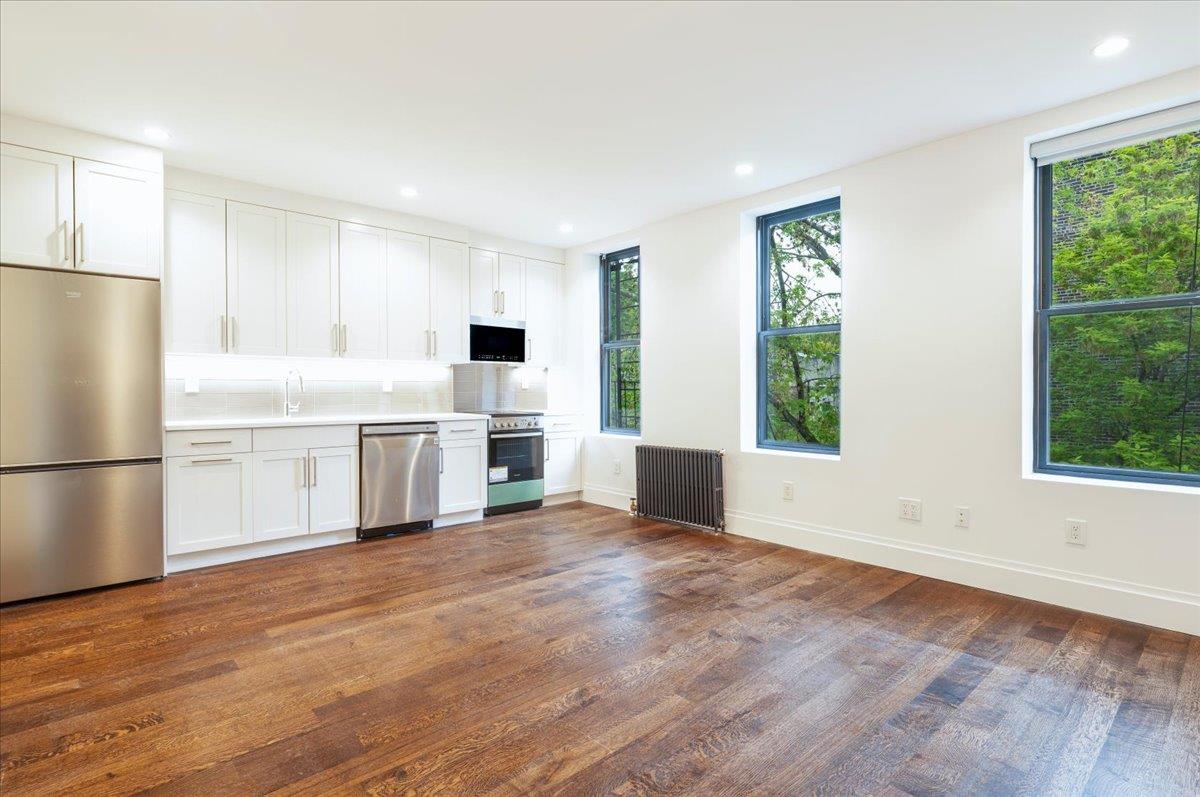 219 7th Avenue 4-R