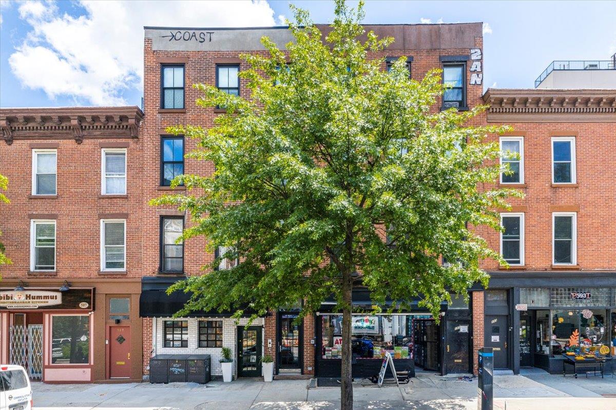 589 Vanderbilt Avenue 3