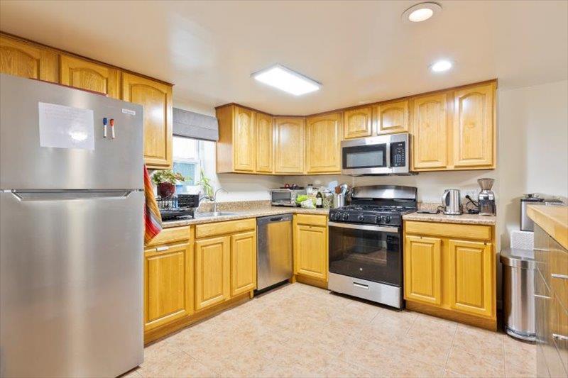 240 10th Street 1