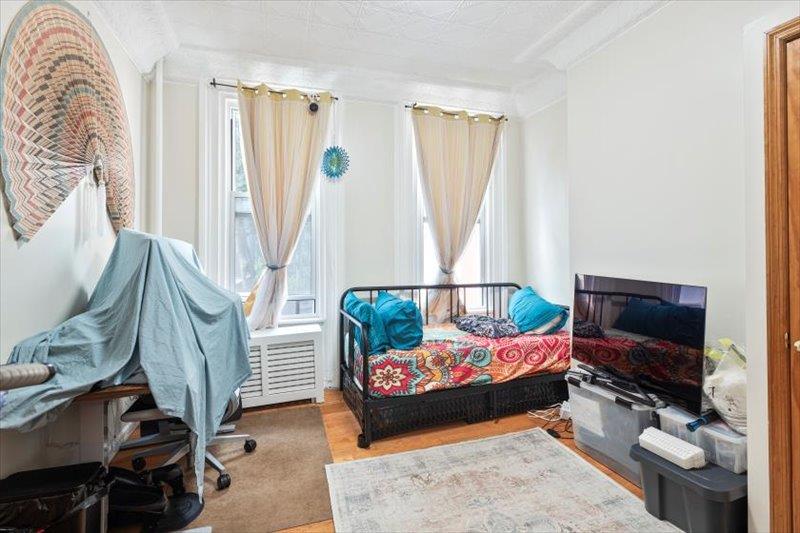 240 10th Street 1