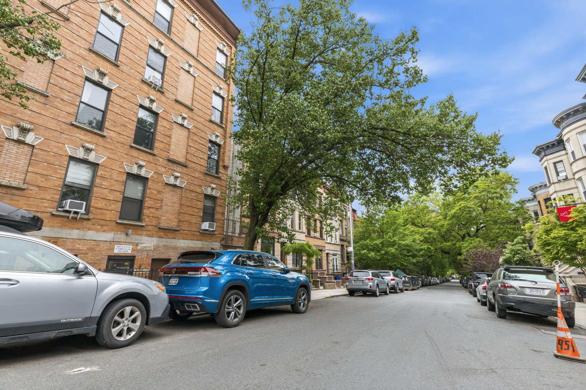 438 4th Street 4-A