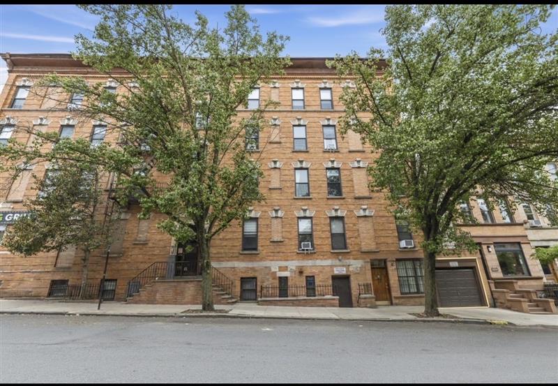 438 4th Street 4-A