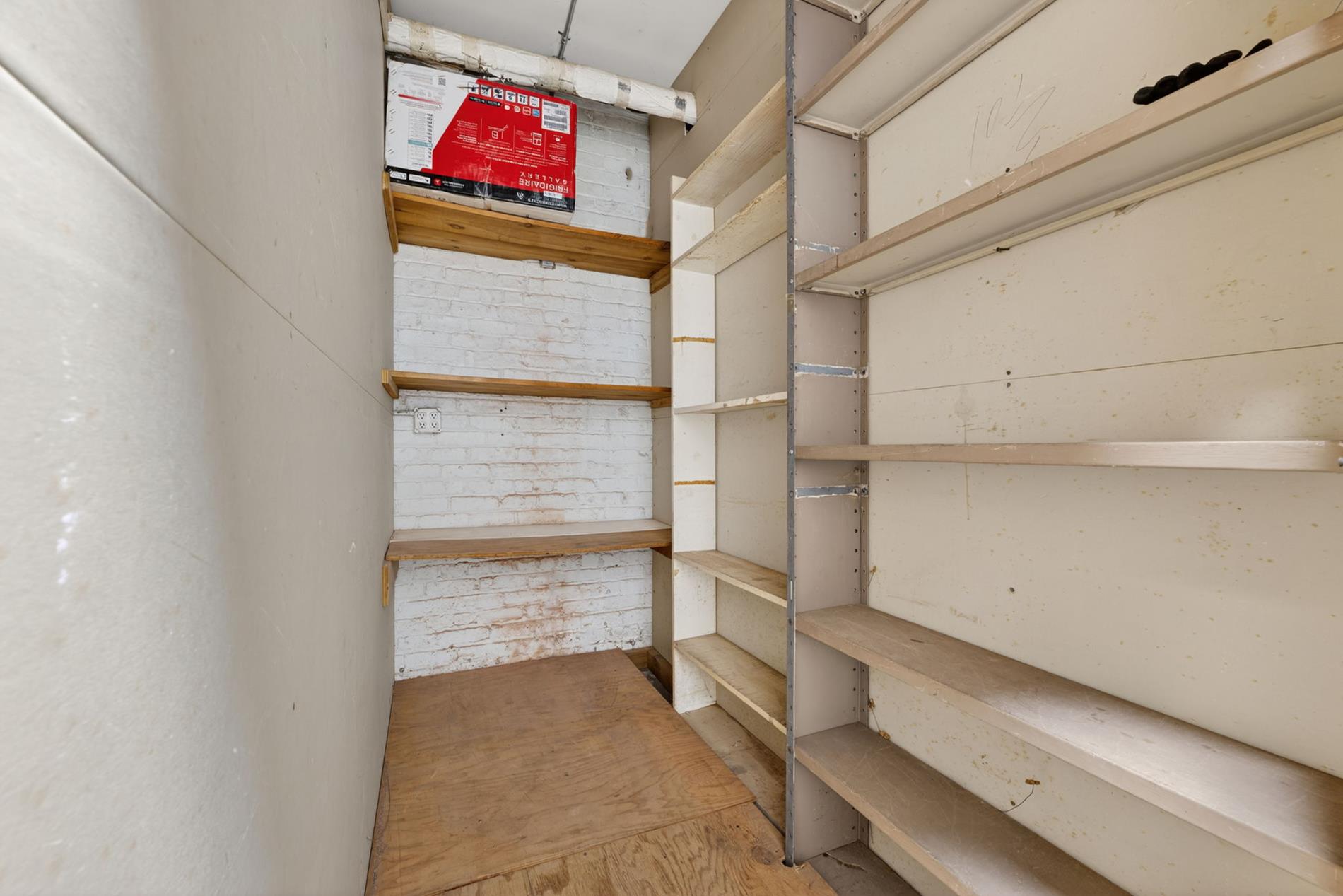 438 4th Street 4-A