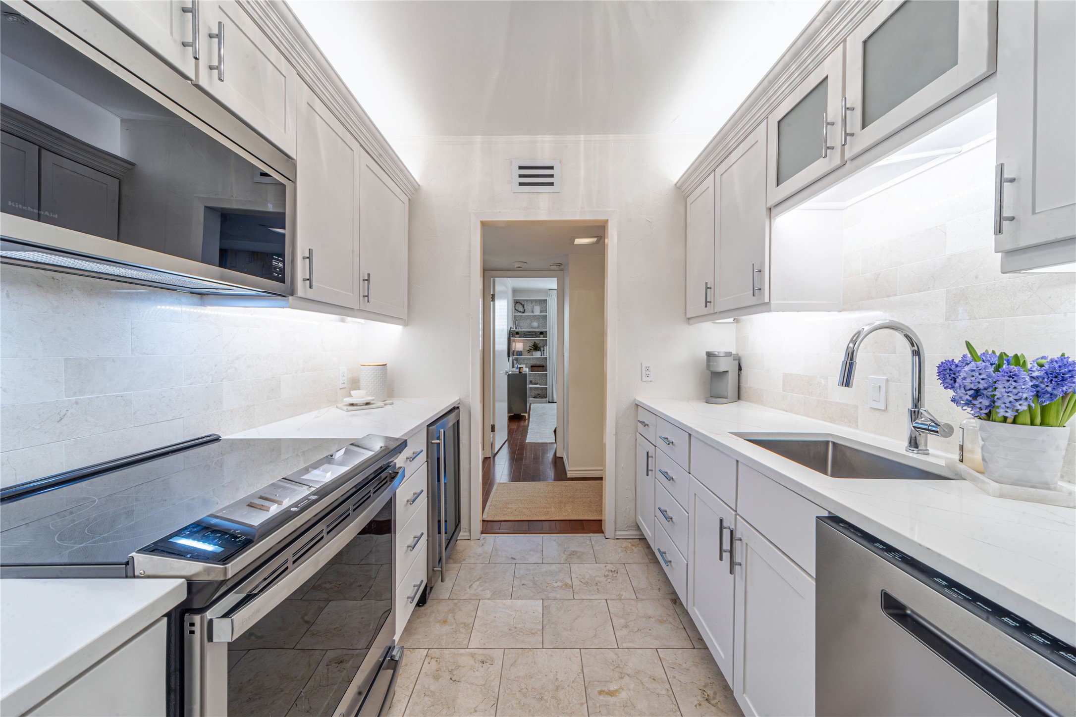3701 Turtle Creek Boulevard 5C