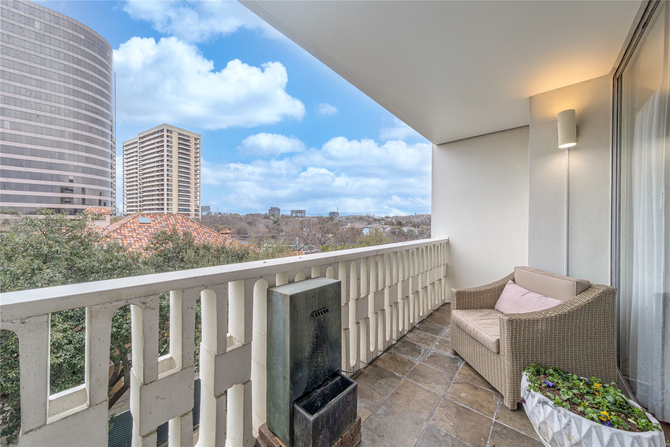 3701 Turtle Creek Boulevard 5C
