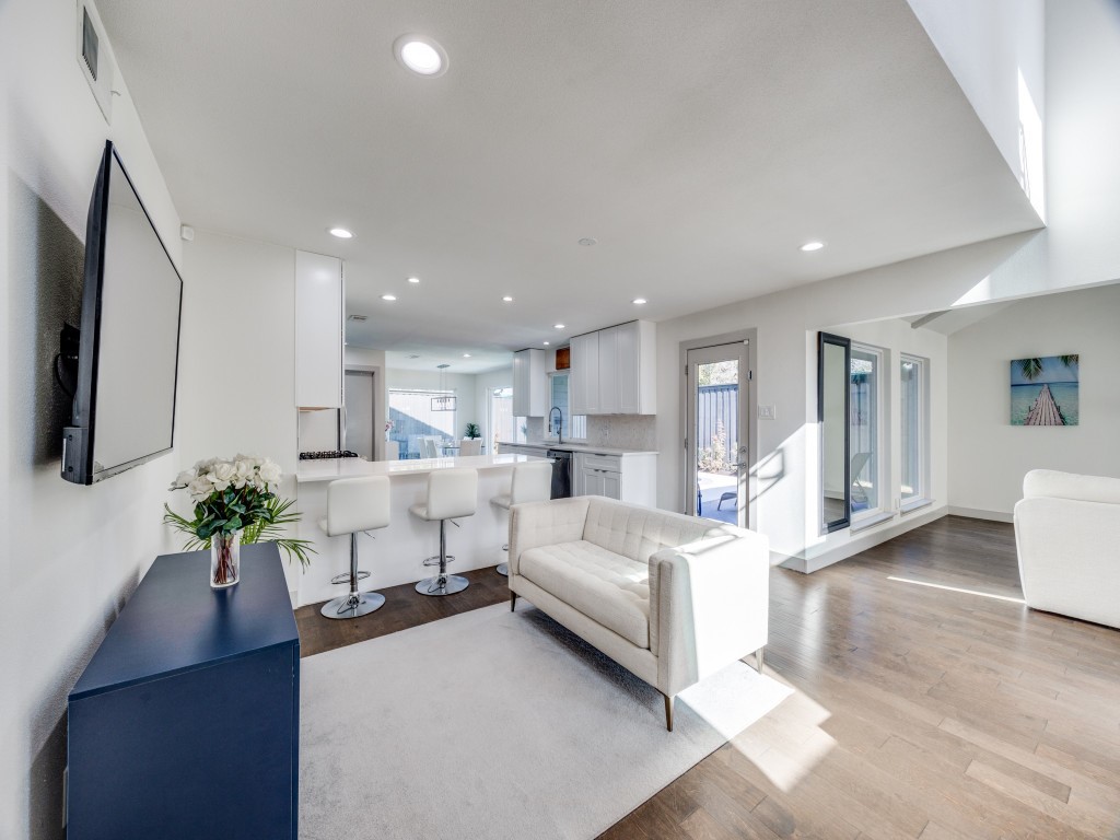 10231 Echo Ridge Court