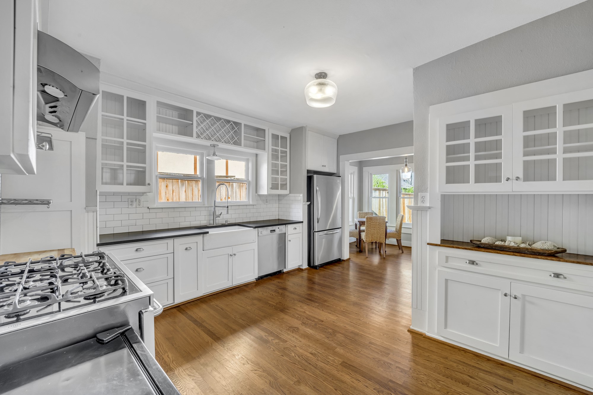 6227 Lakeshore Drive