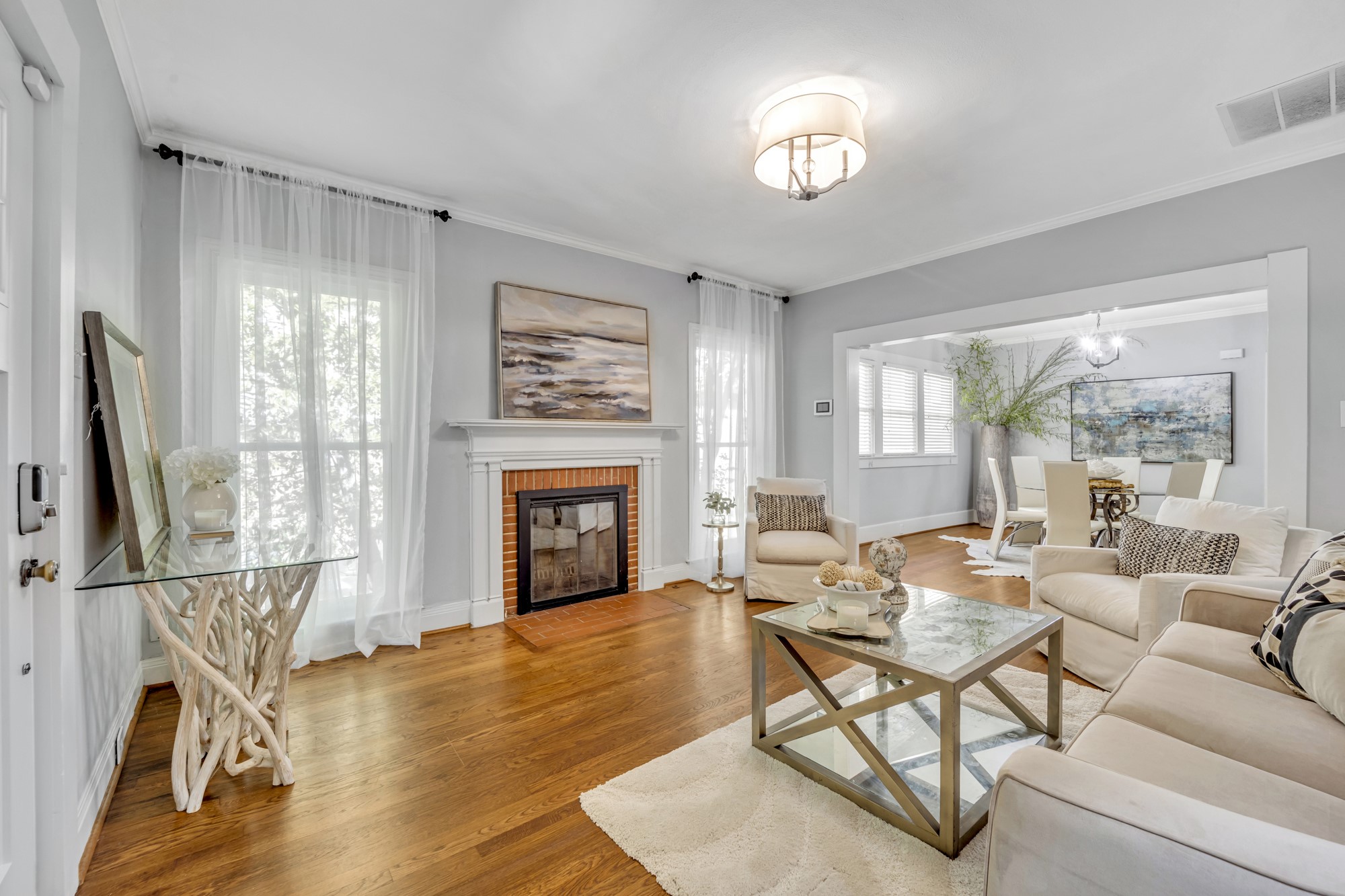 6227 Lakeshore Drive