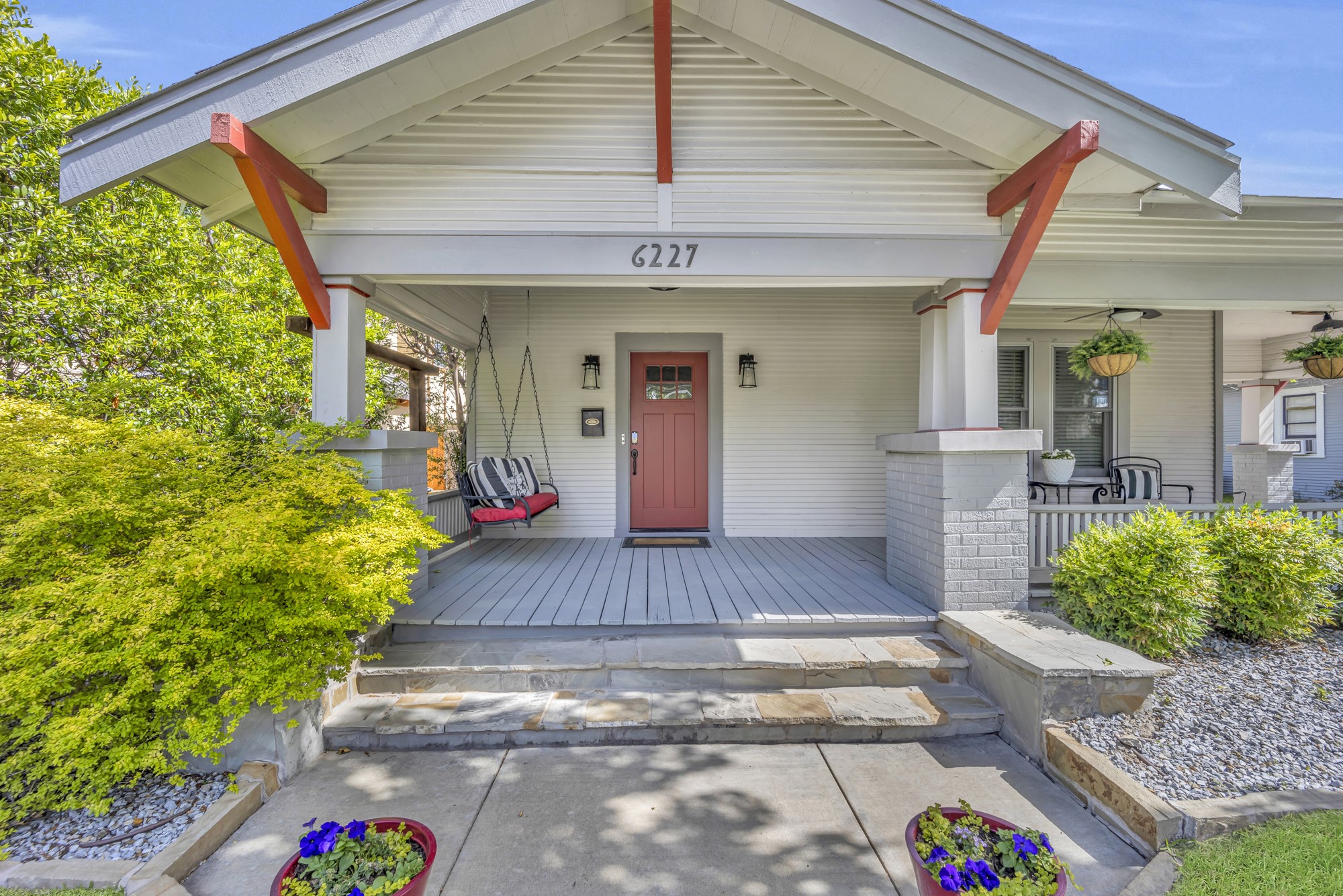 6227 Lakeshore Drive