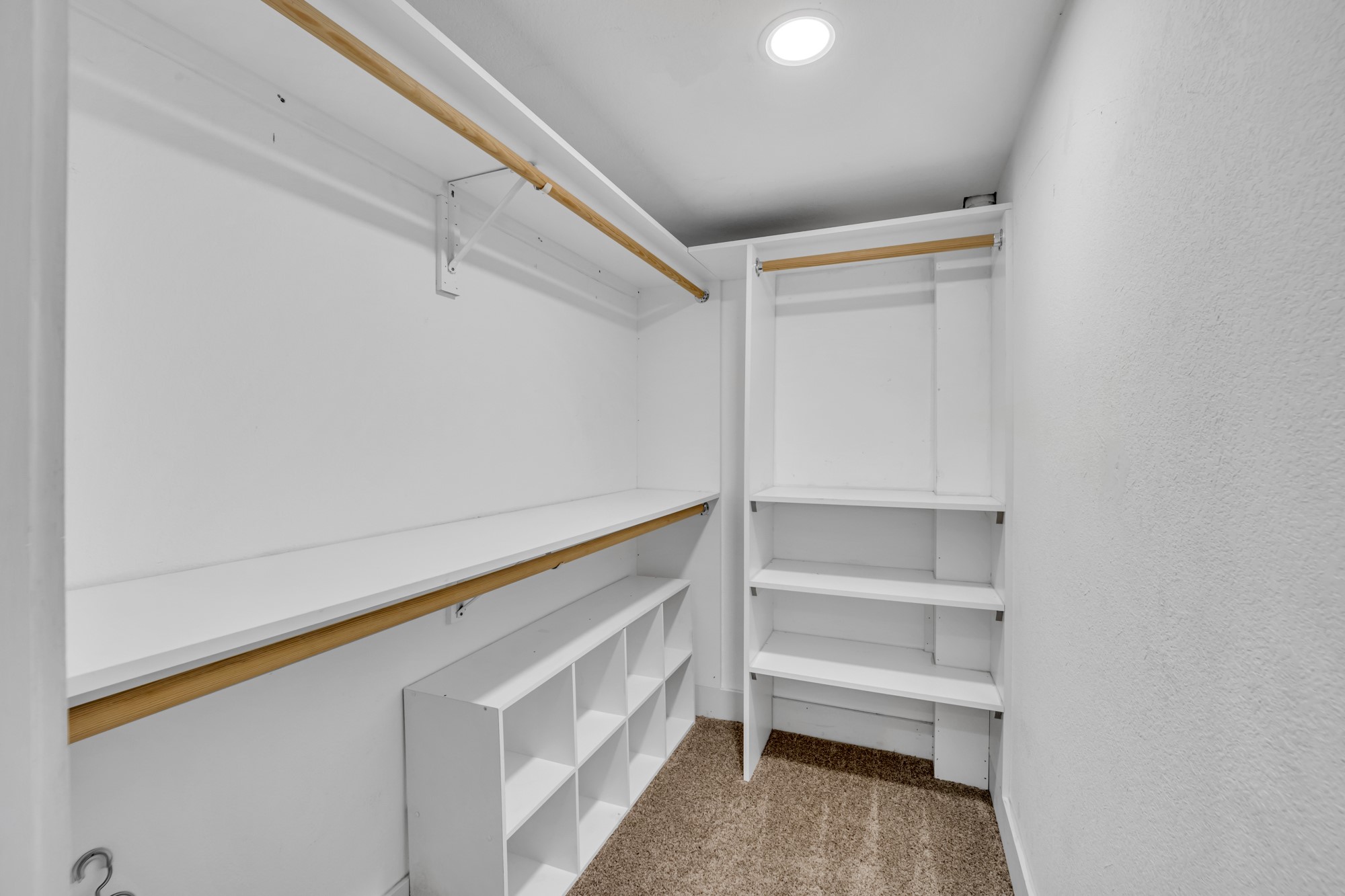 6227 Lakeshore Drive