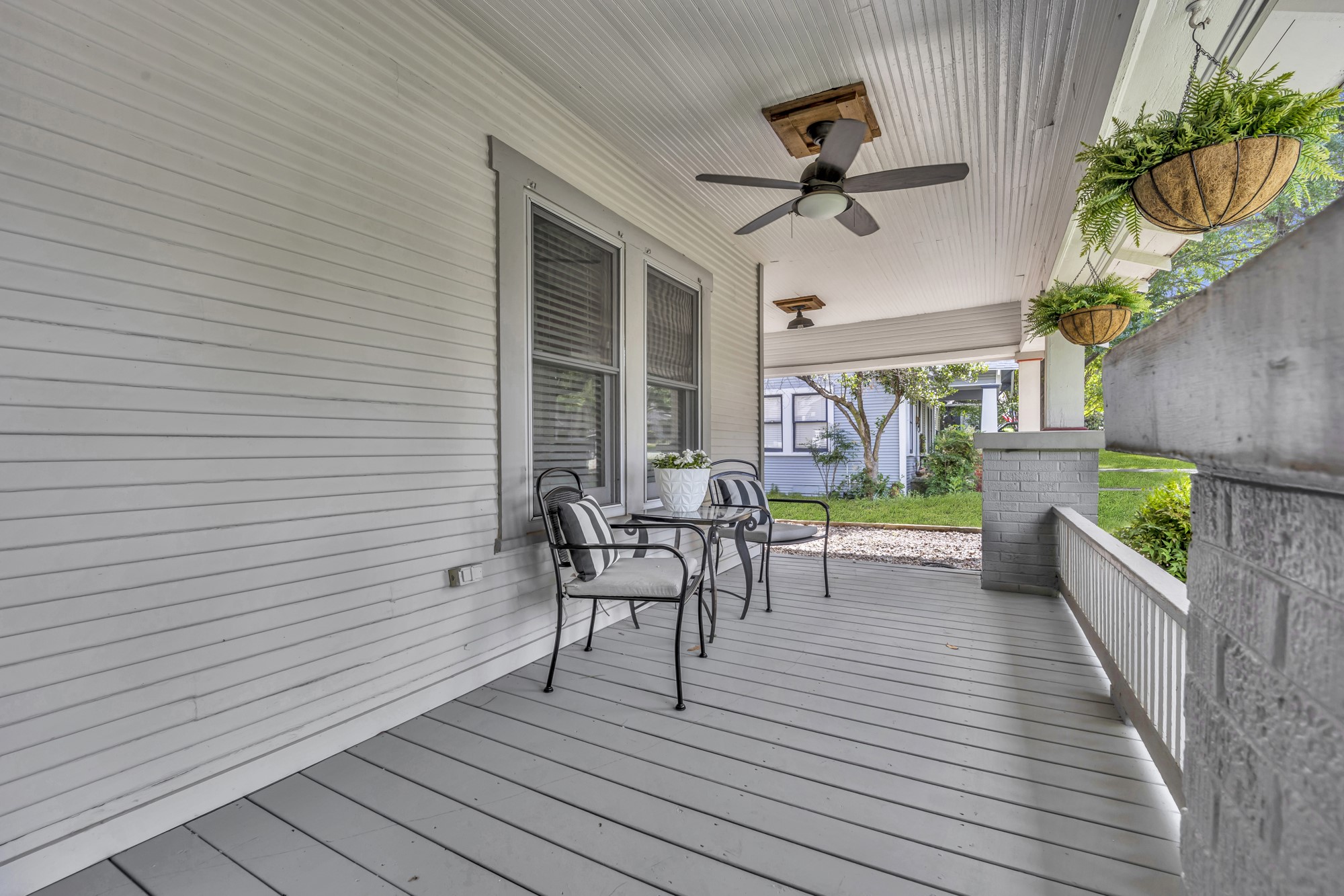6227 Lakeshore Drive