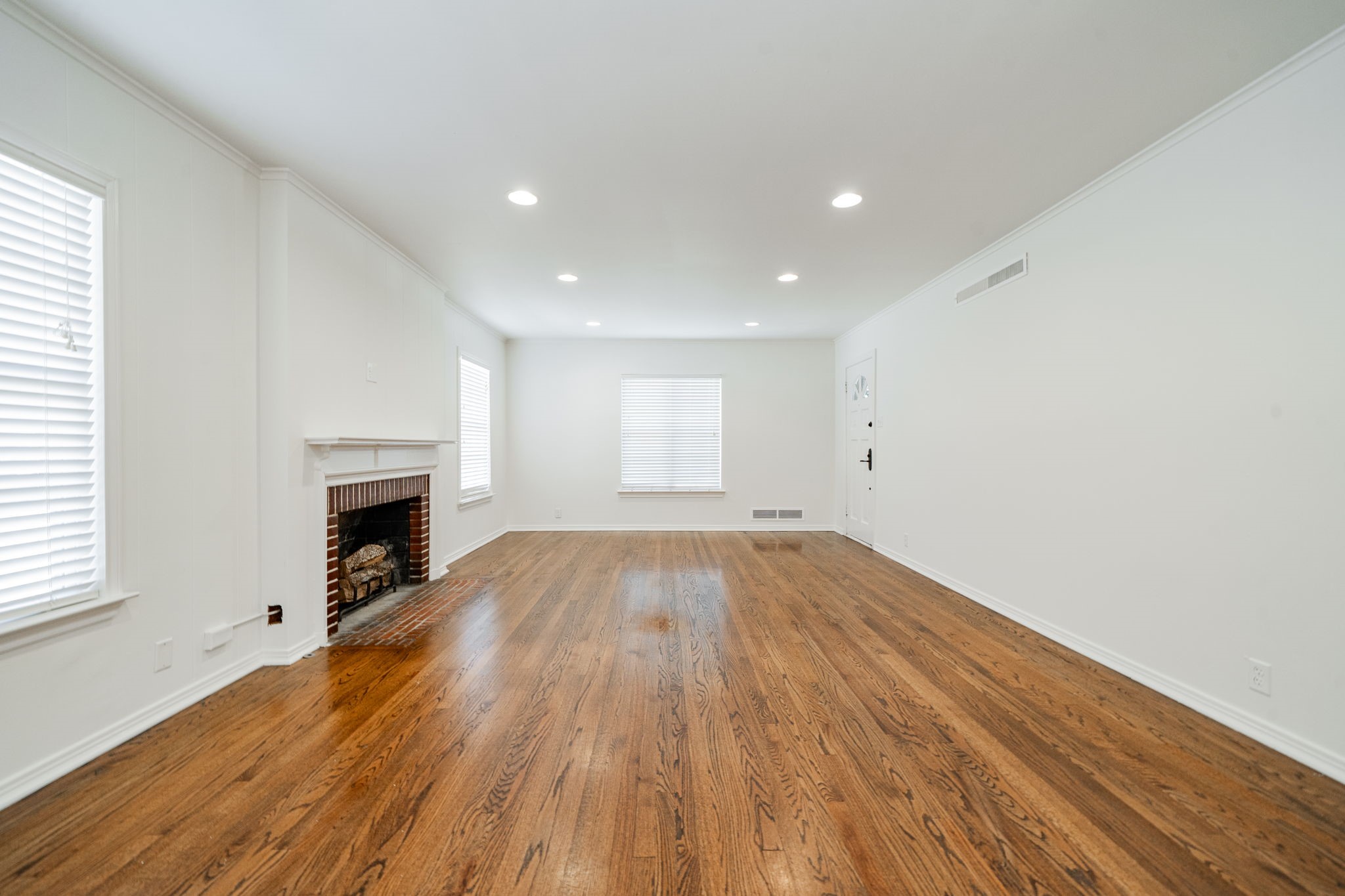 6627 Starling Circle
