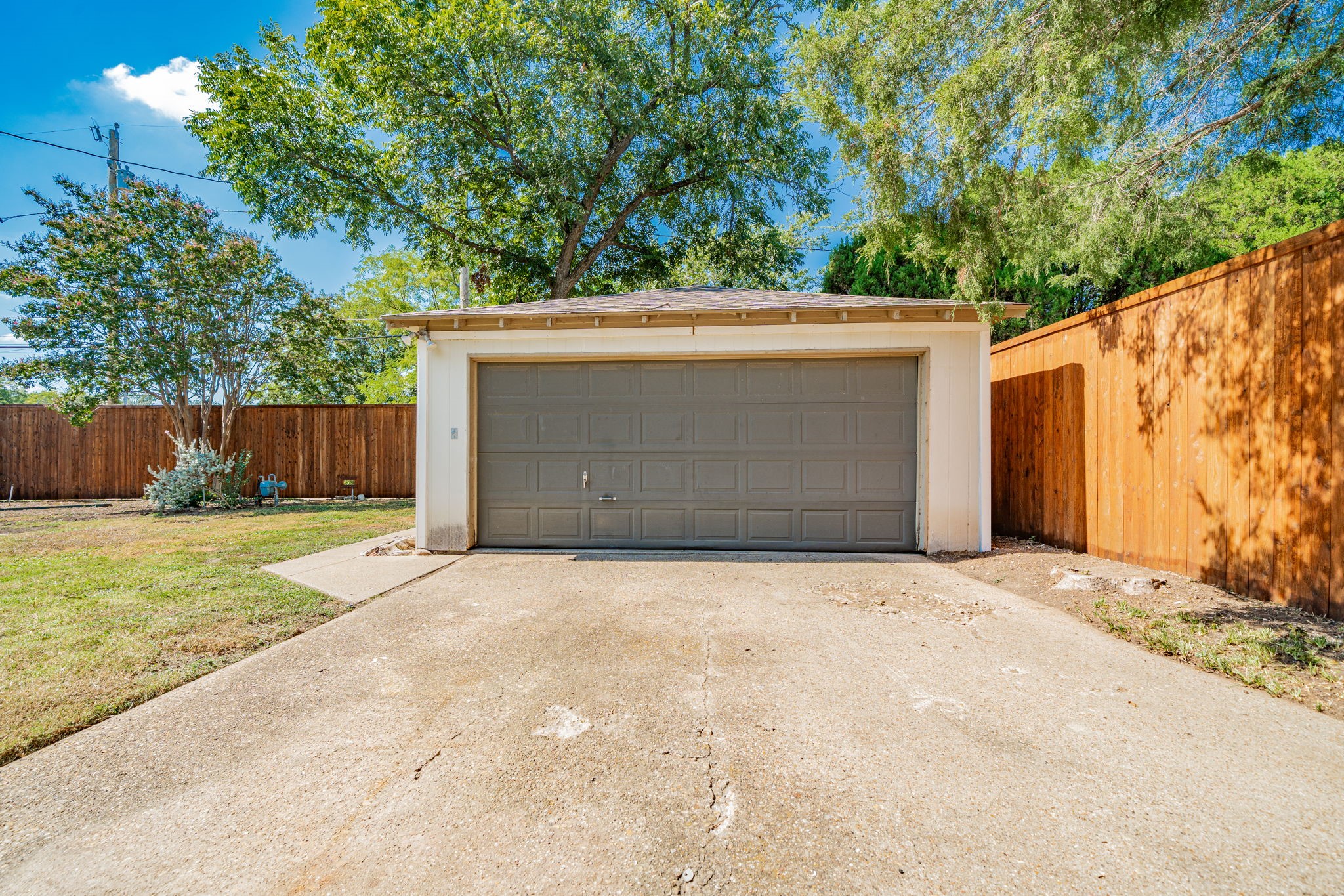 6627 Starling Circle