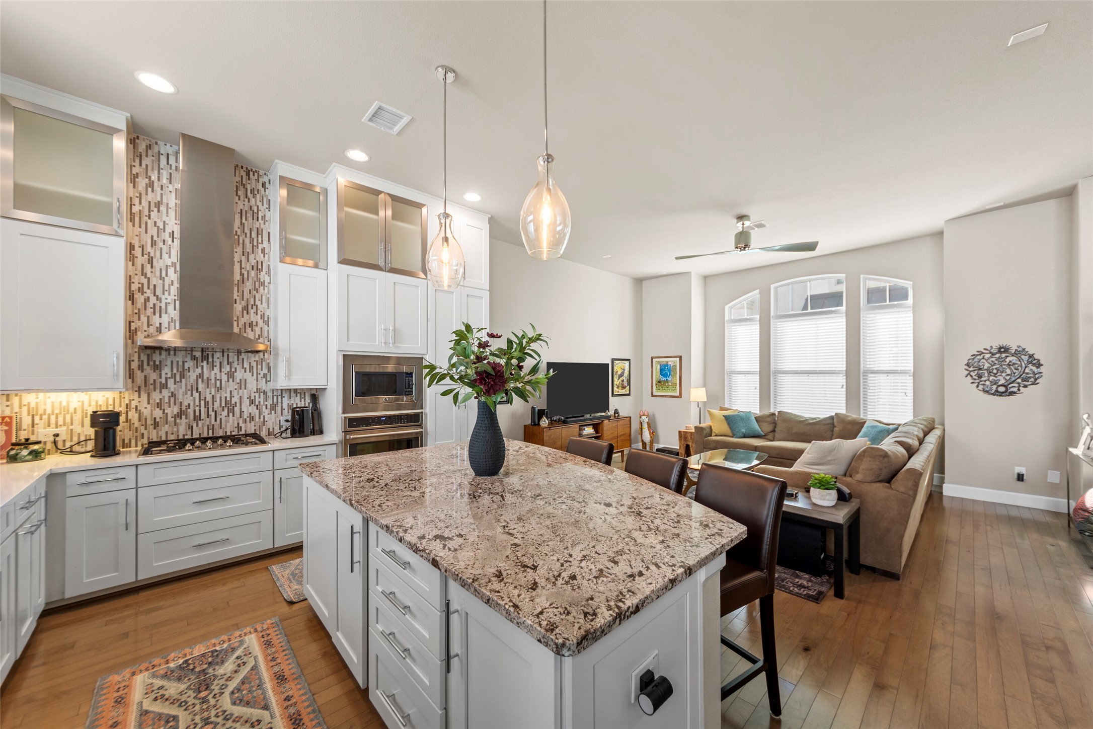 762 Lacey Oaks Place