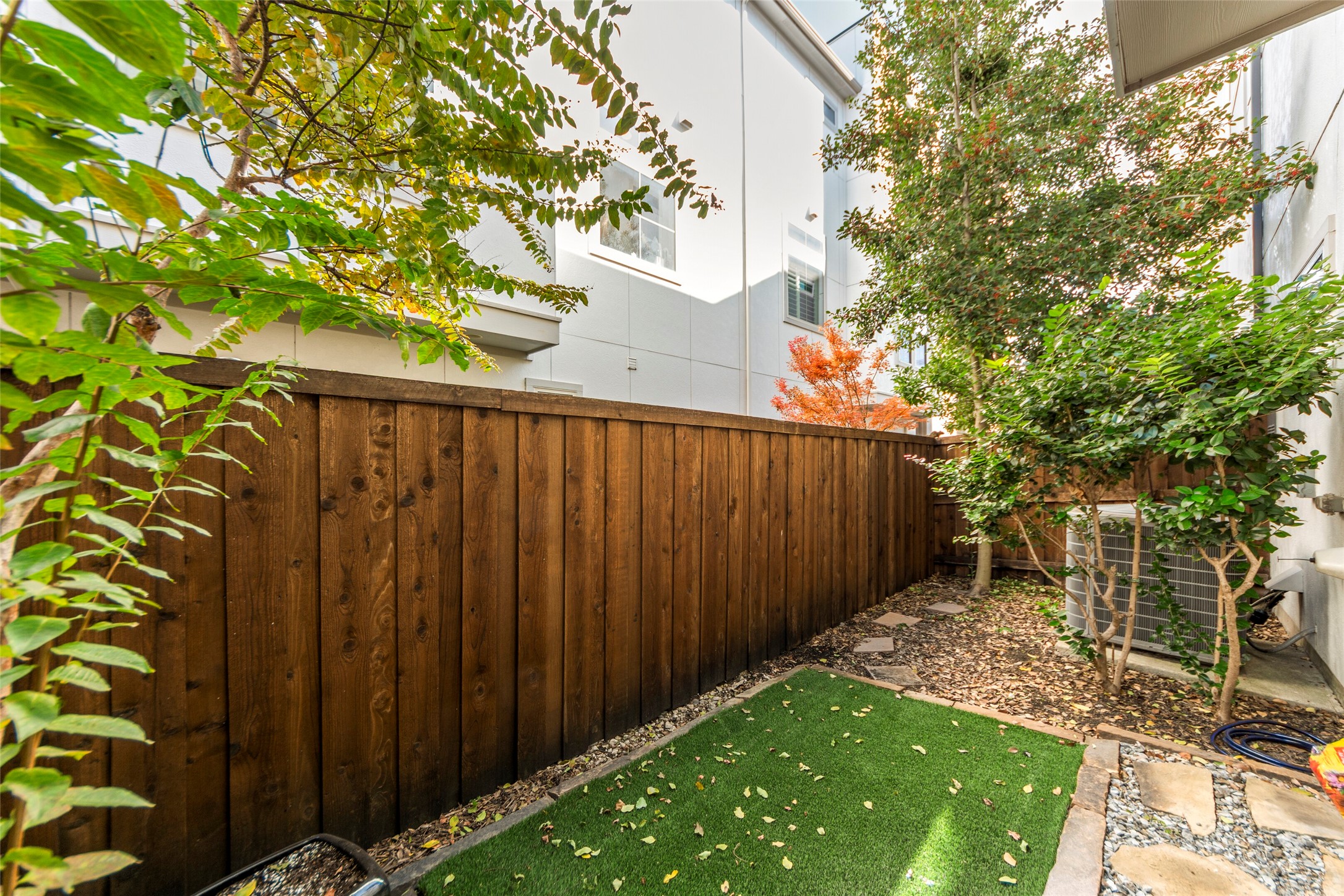 762 Lacey Oaks Place