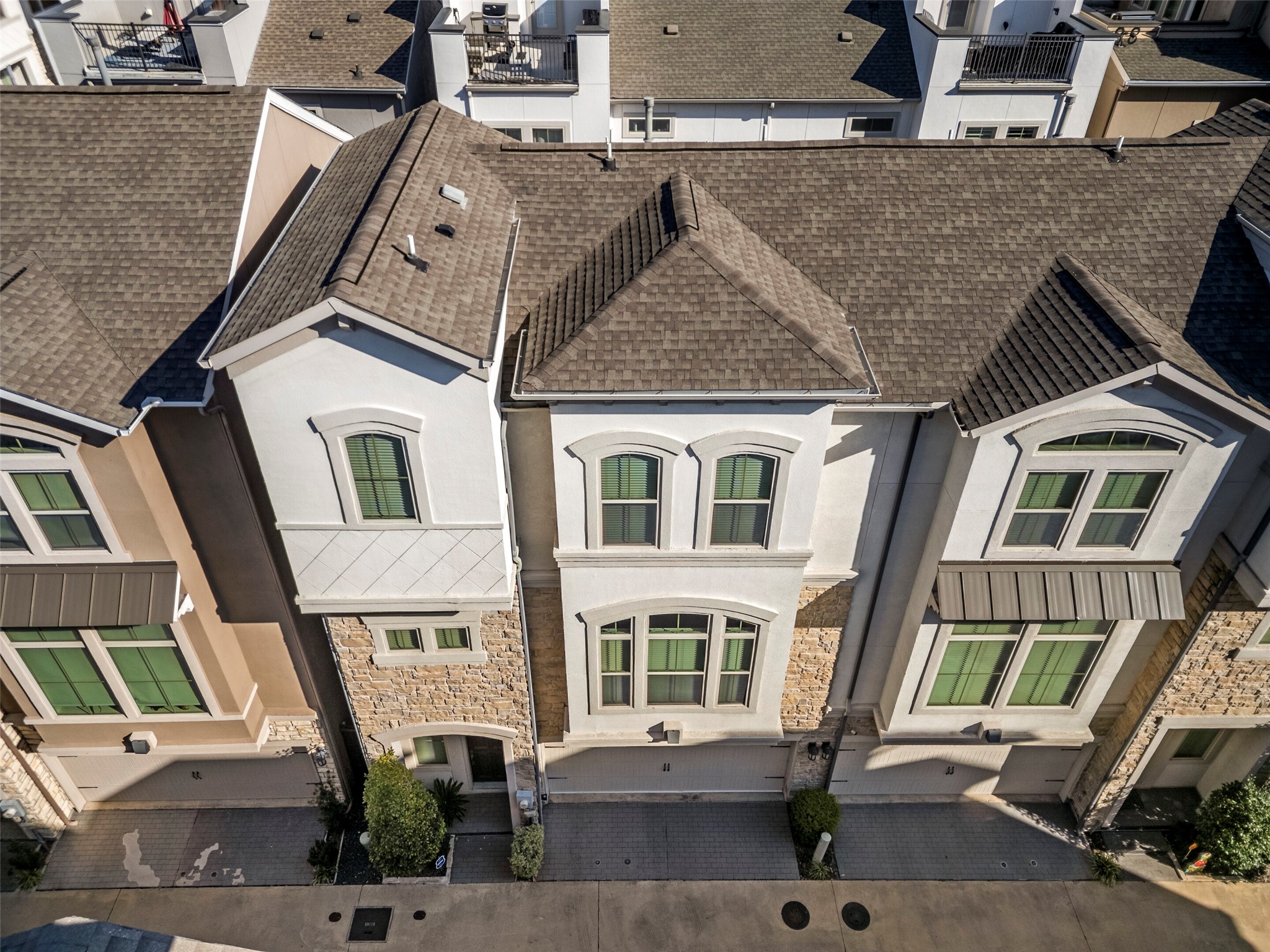 762 Lacey Oaks Place