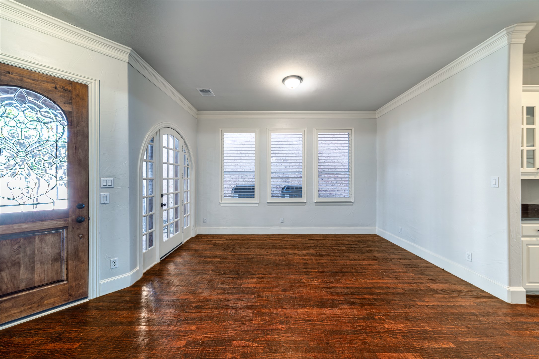 12034 Lueders Lane