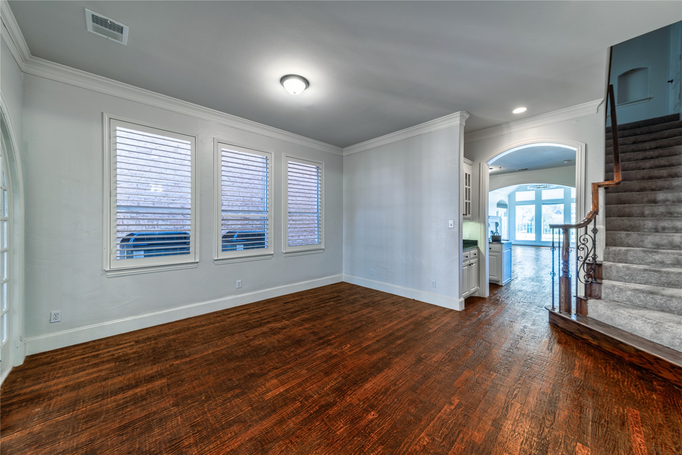 12034 Lueders Lane