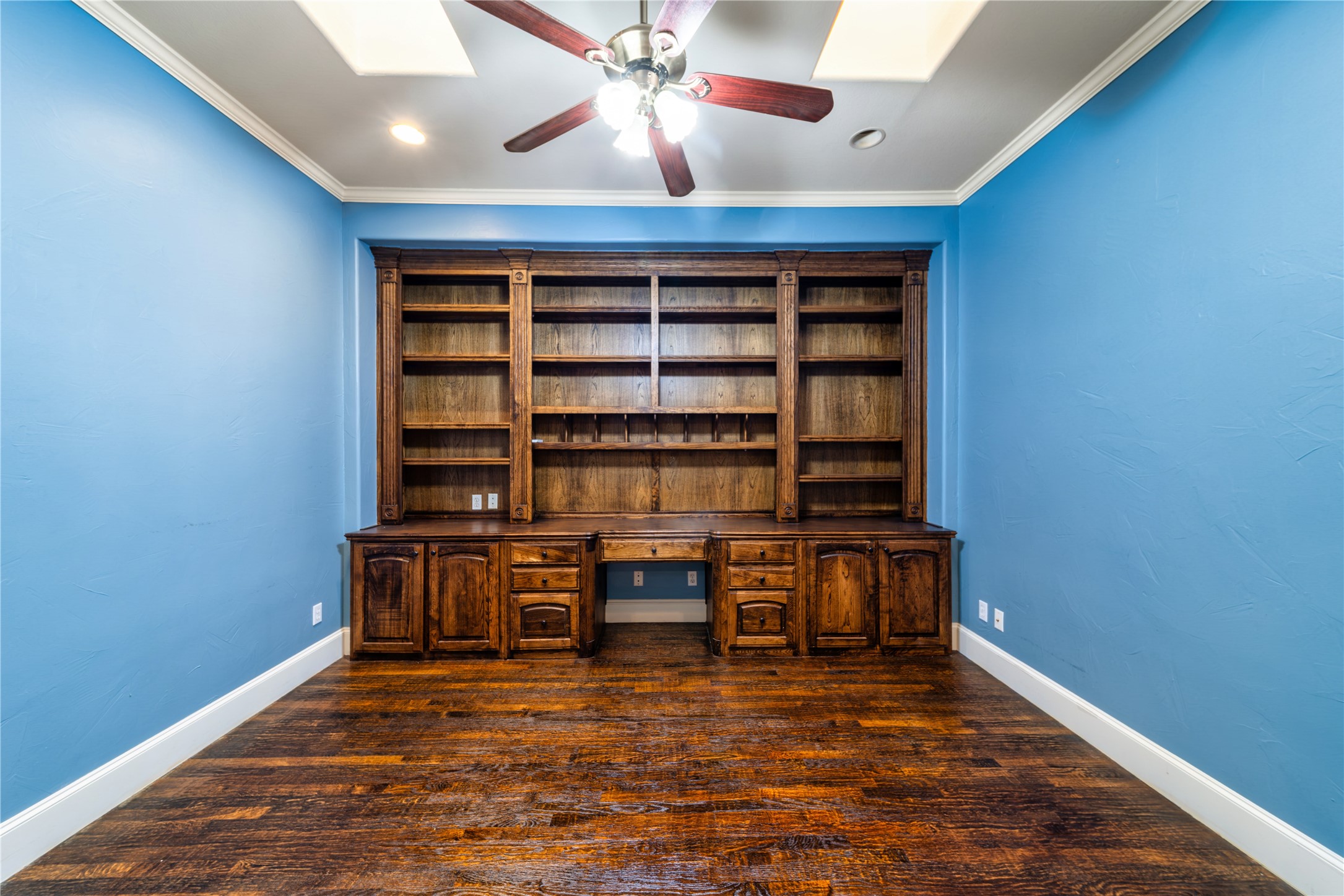 12034 Lueders Lane