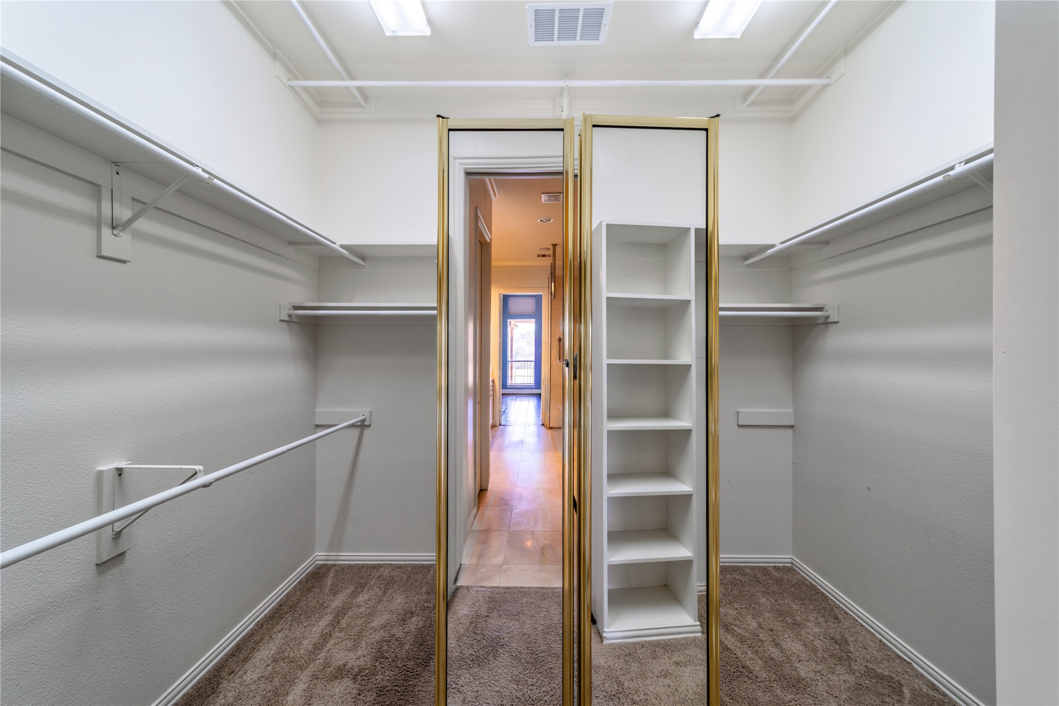 12034 Lueders Lane