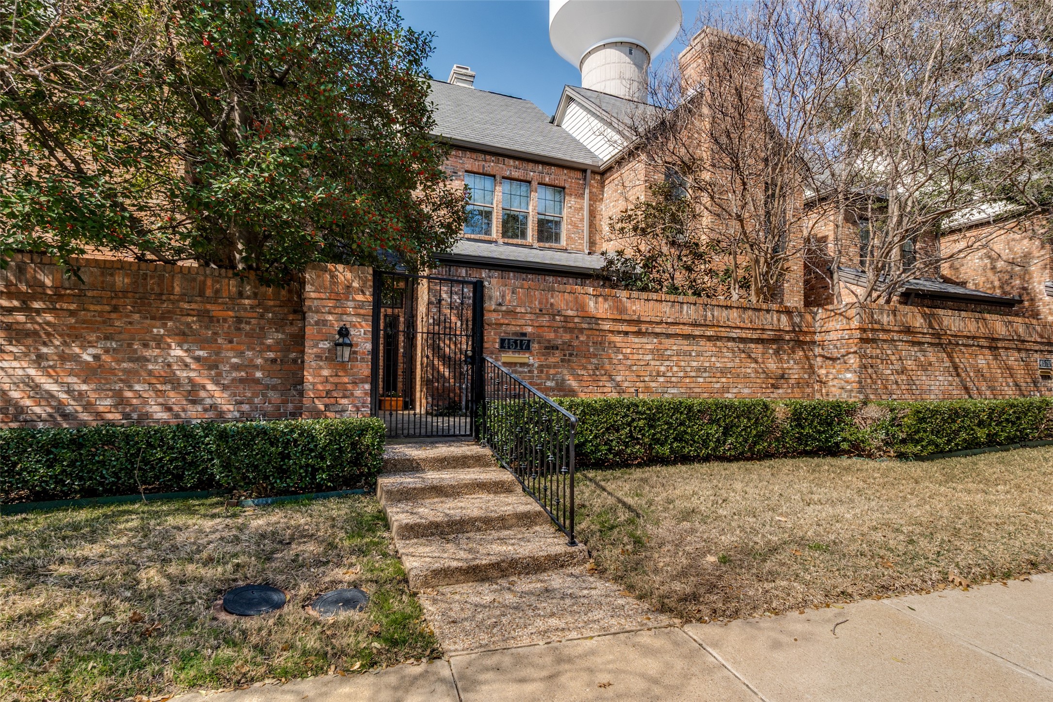 4517 Westside Drive