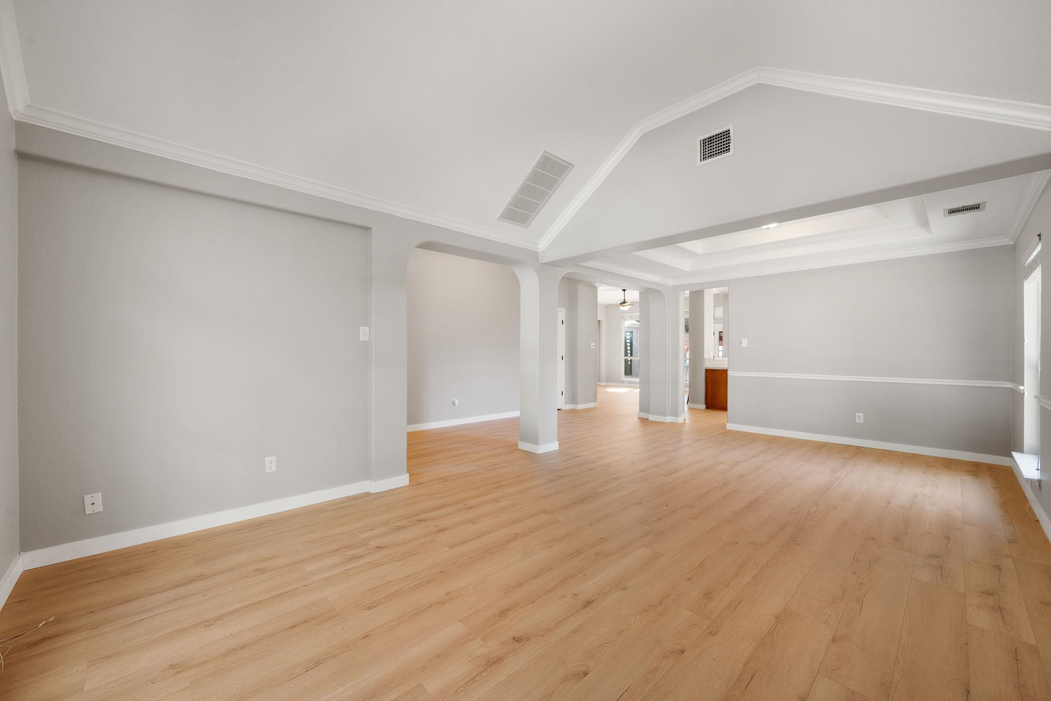 20301 NE Wayzata CT