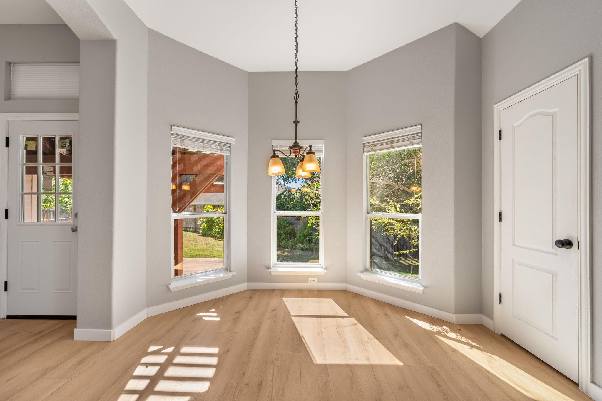 20301 NE Wayzata CT