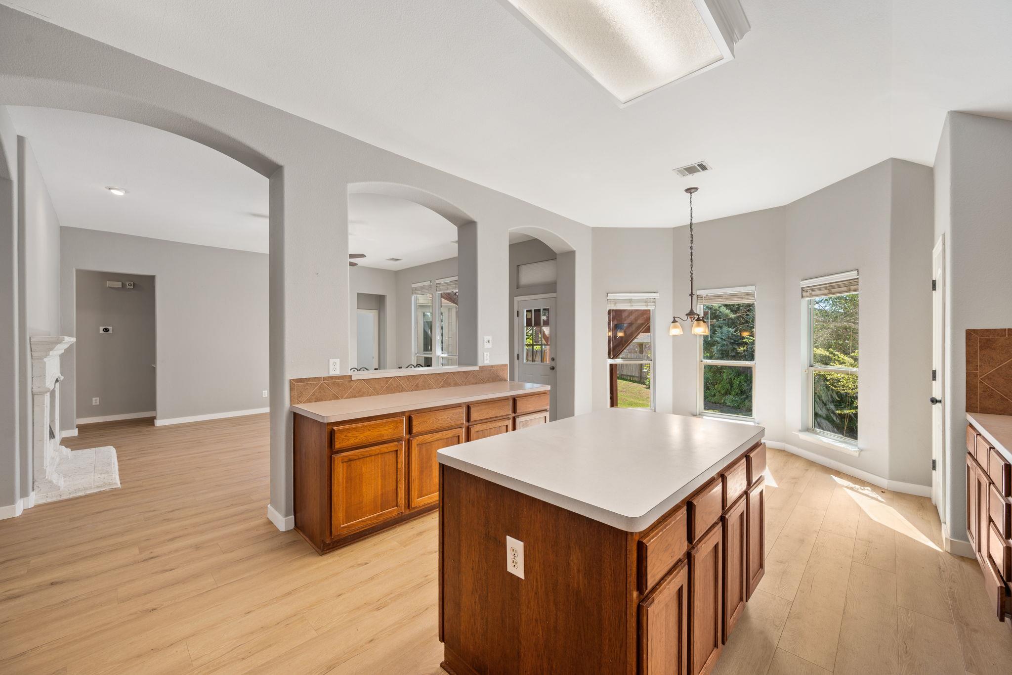 20301 NE Wayzata CT