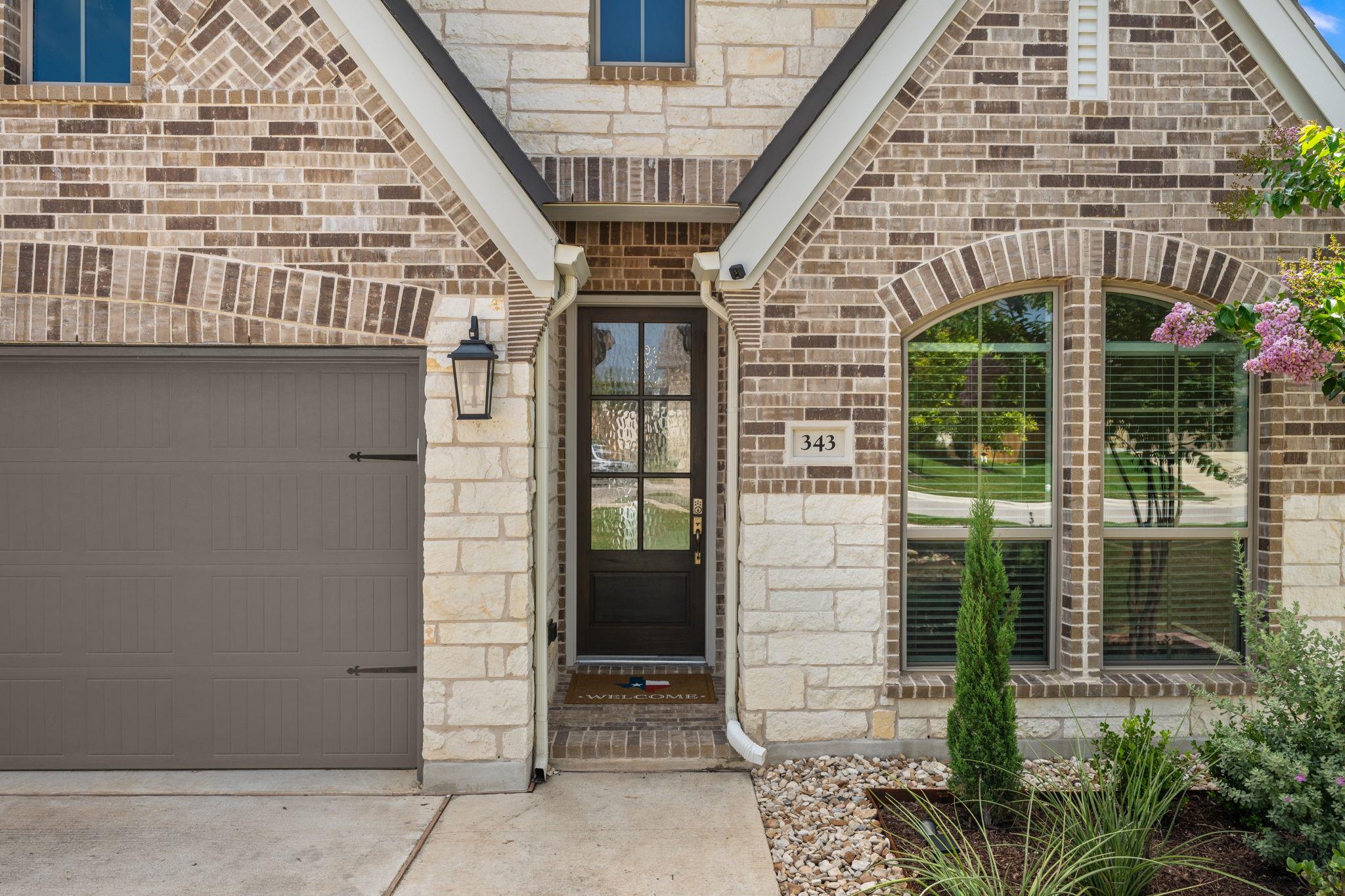 343 Eagle Ford DR