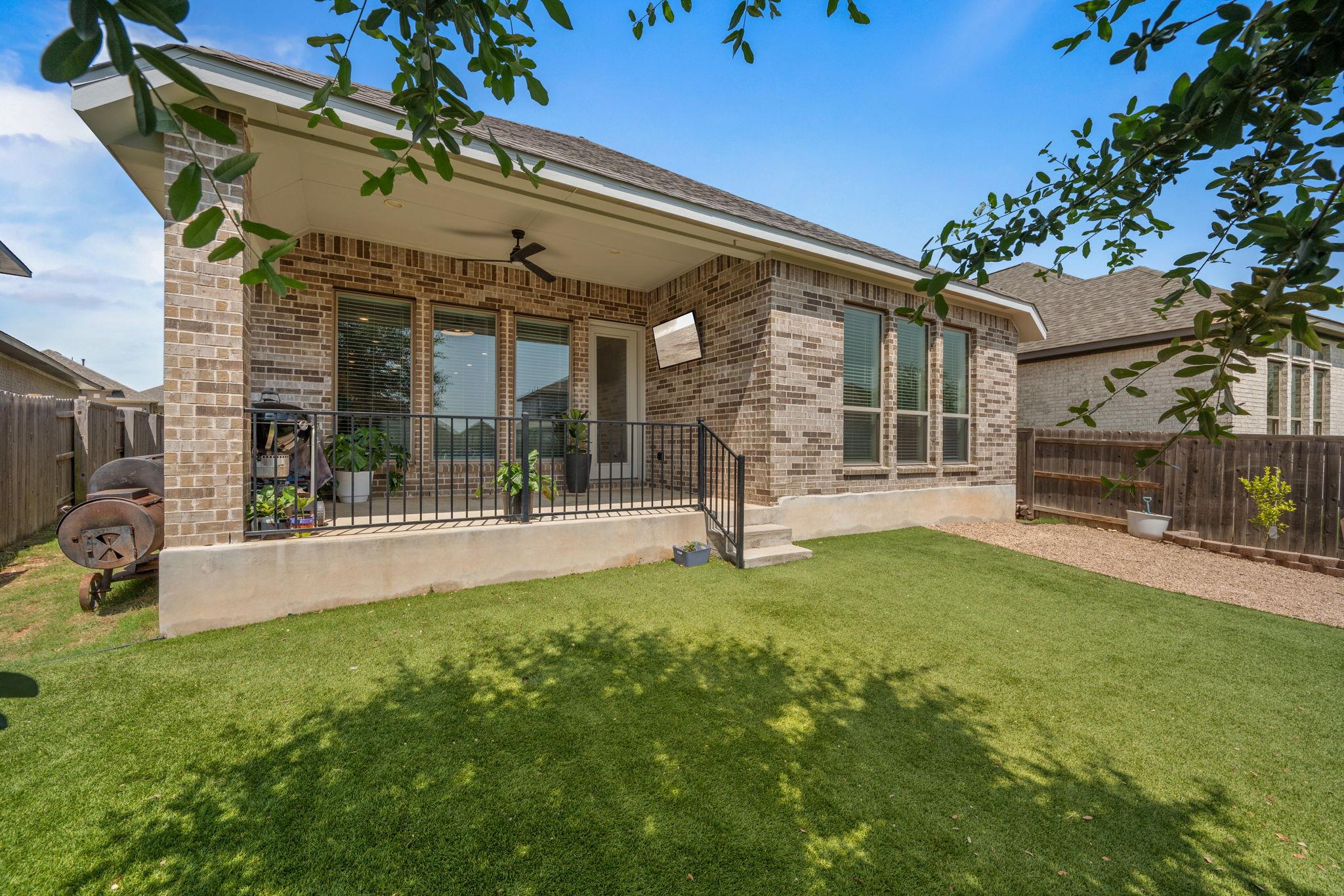 343 Eagle Ford DR