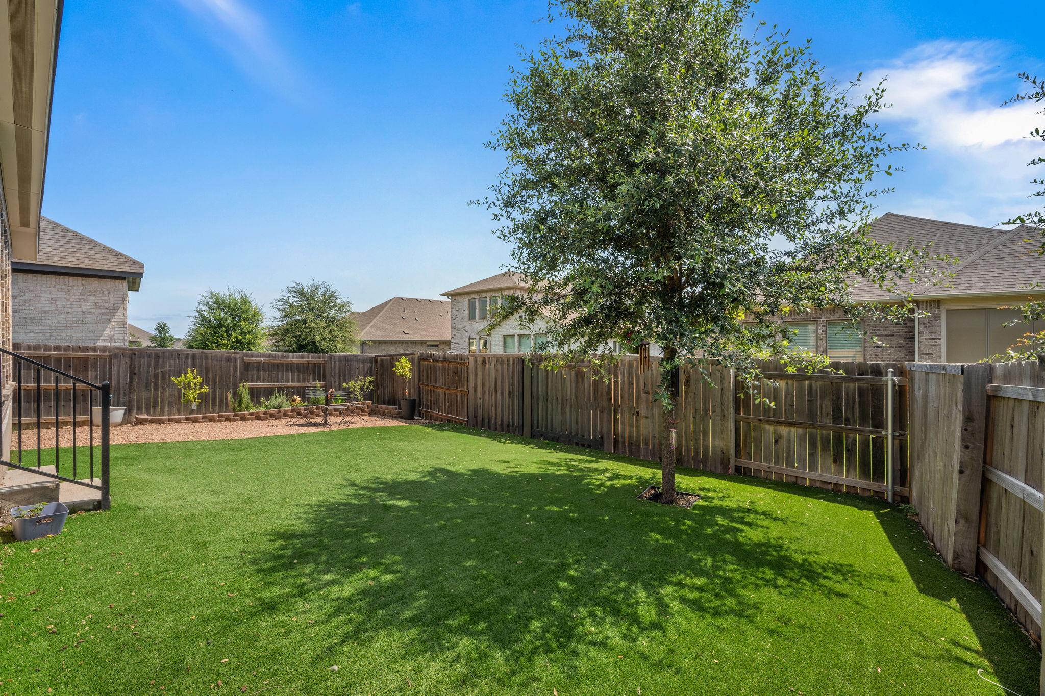 343 Eagle Ford DR
