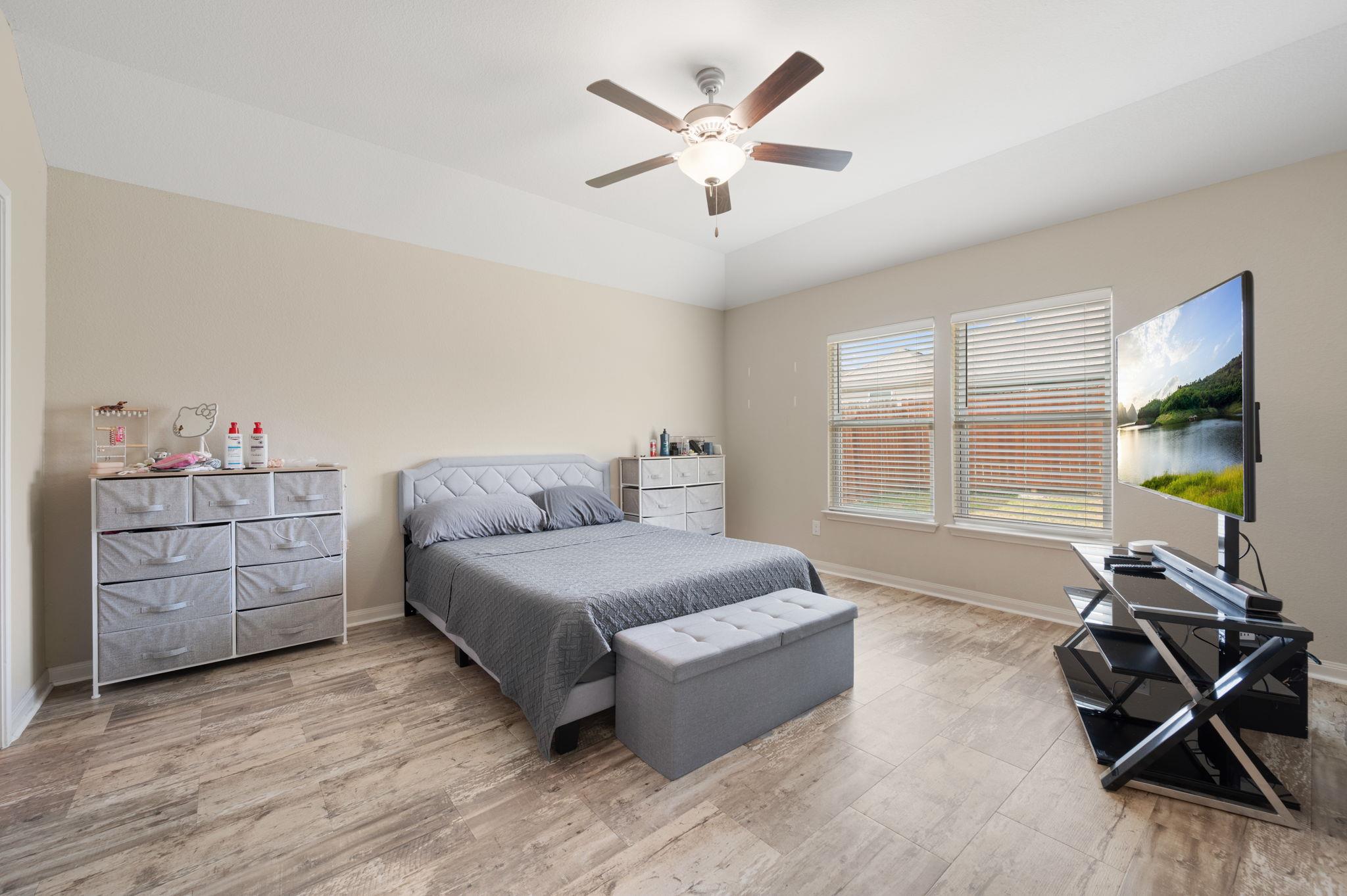 19601 Hubert R Humphrey RD