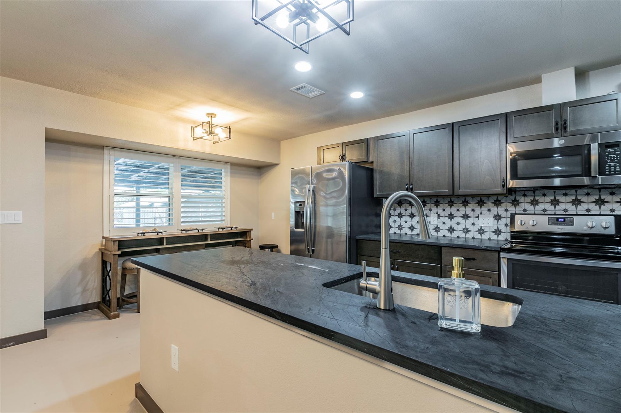 4613 Joseph DR