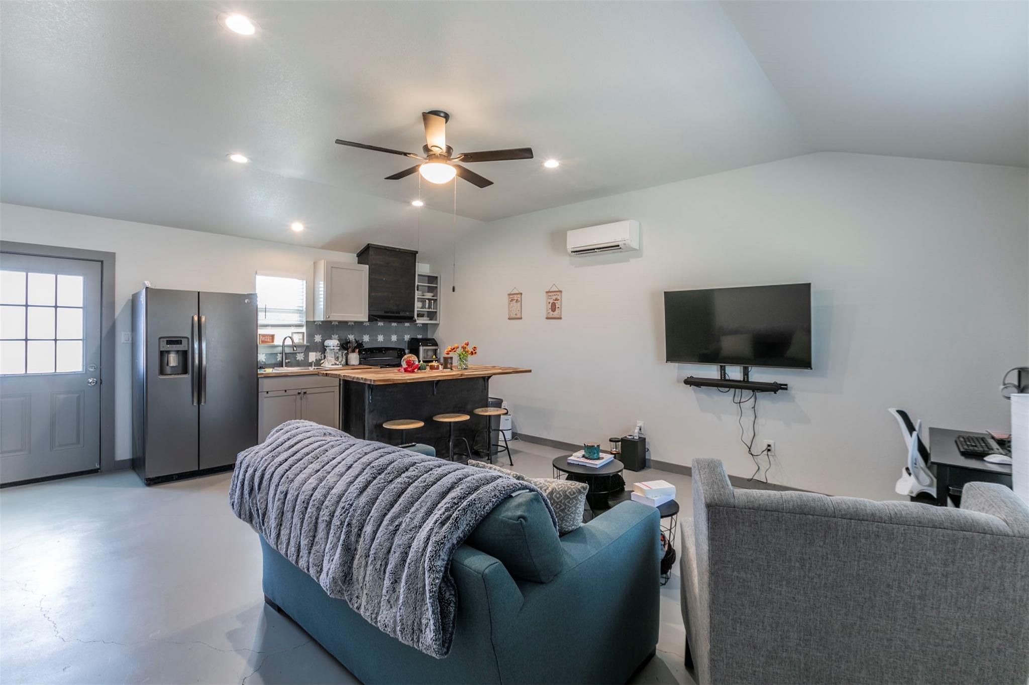 4613 Joseph DR