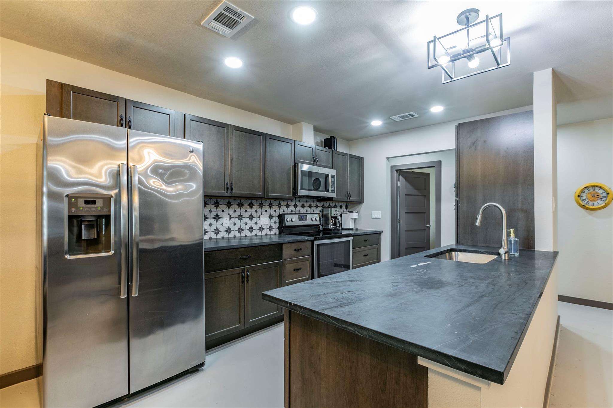 4613 Joseph DR