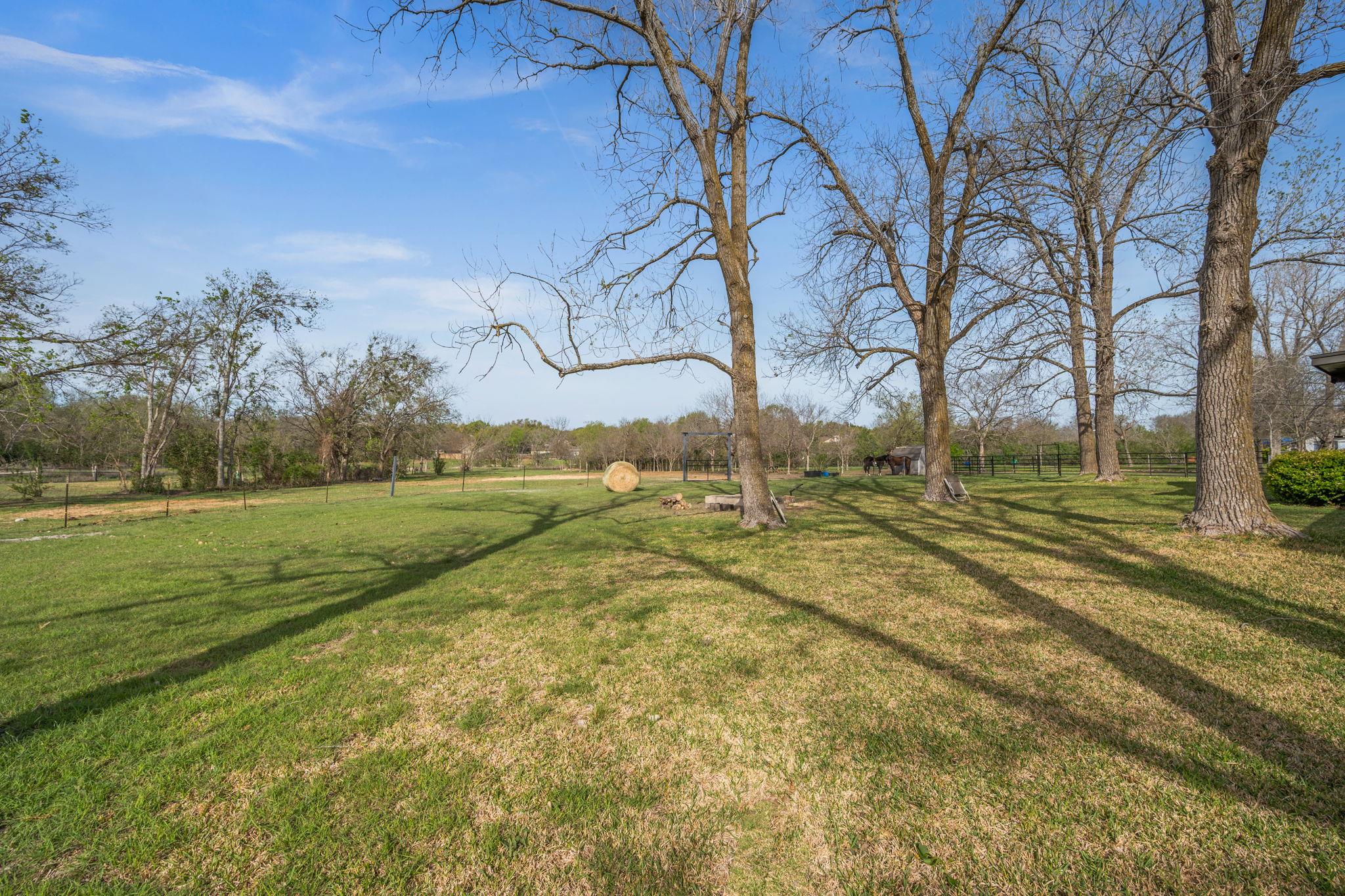 902 Ray Berglund BLVD