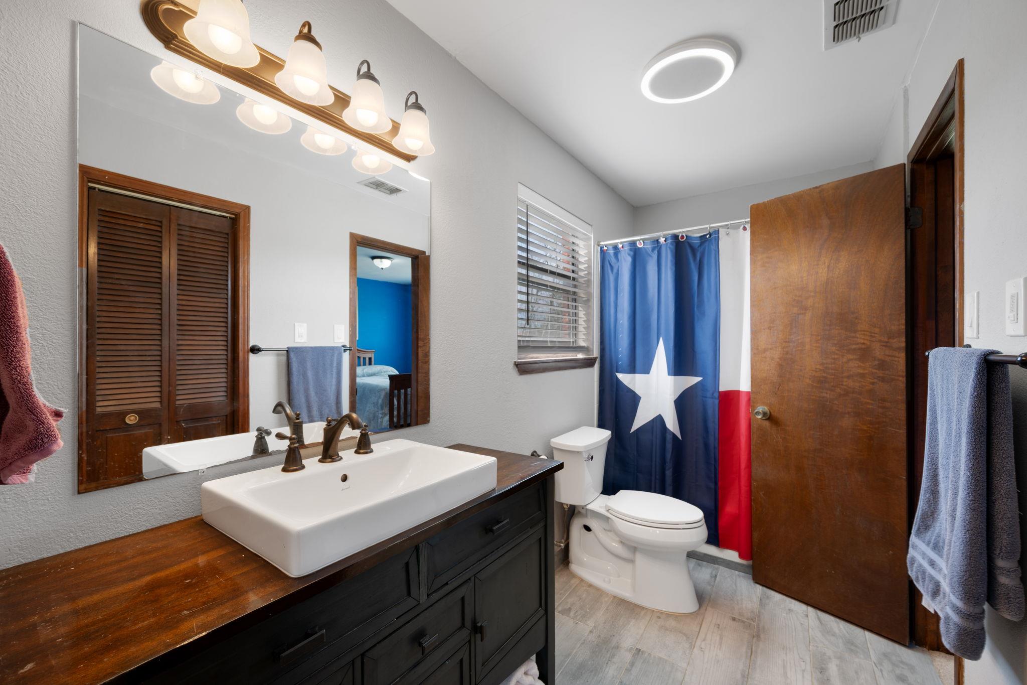 902 Ray Berglund BLVD