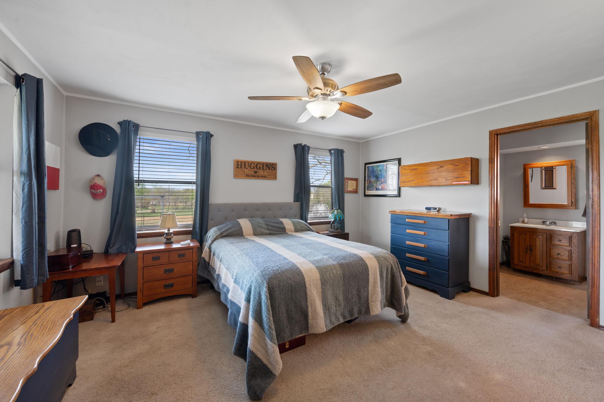 902 Ray Berglund BLVD