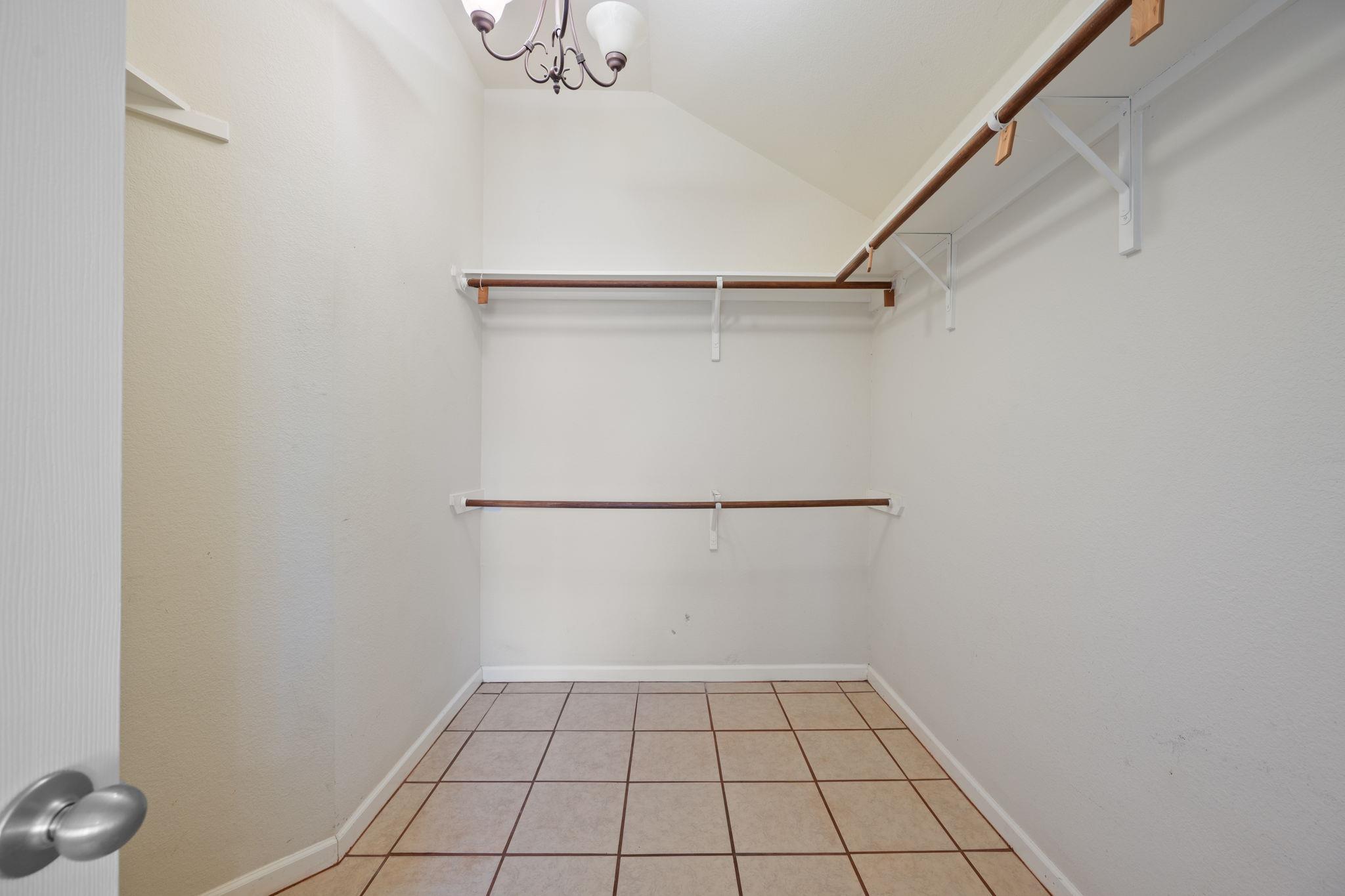 105 Mattingly ST