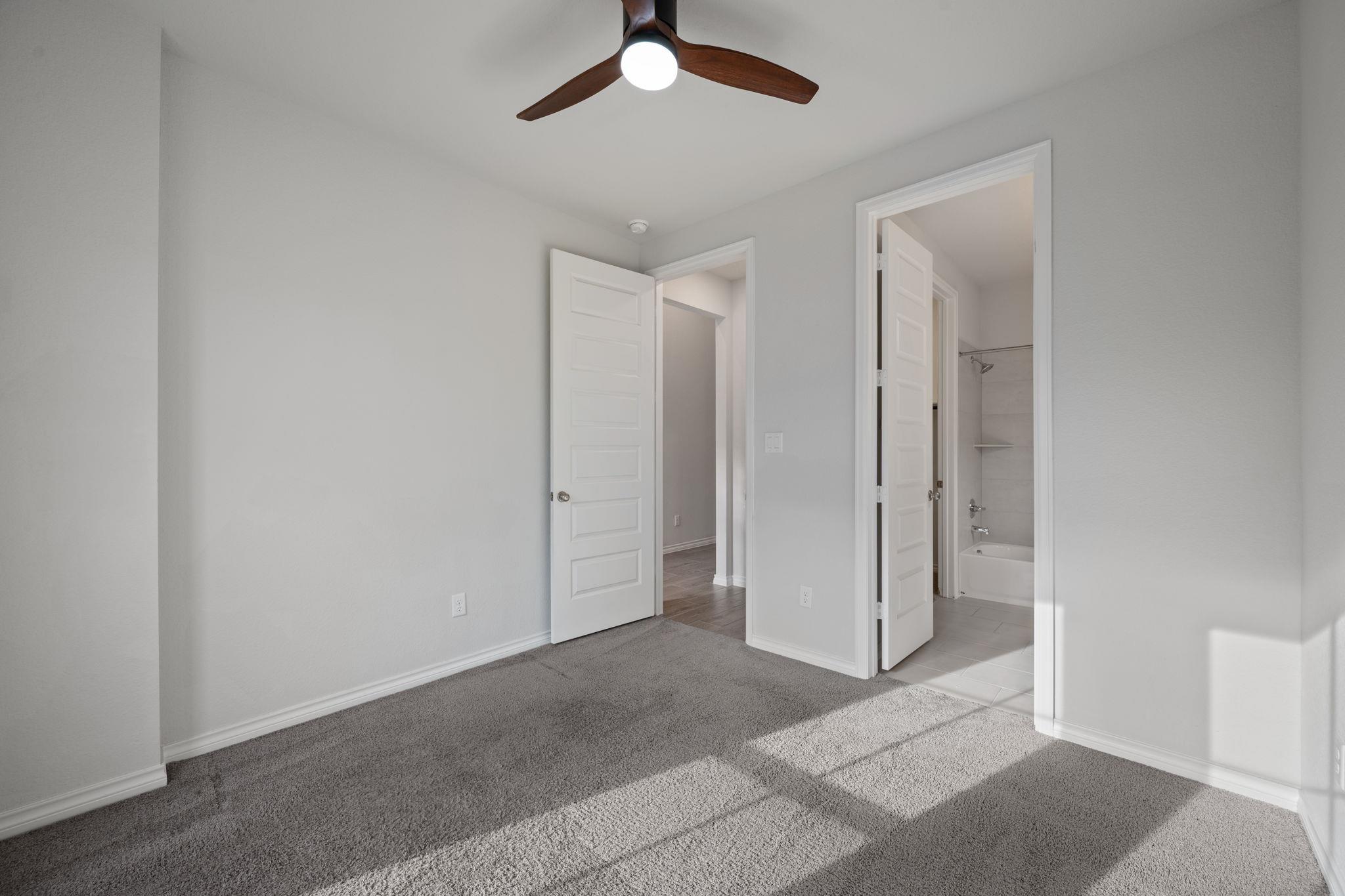 1037 Thunderhead TRL