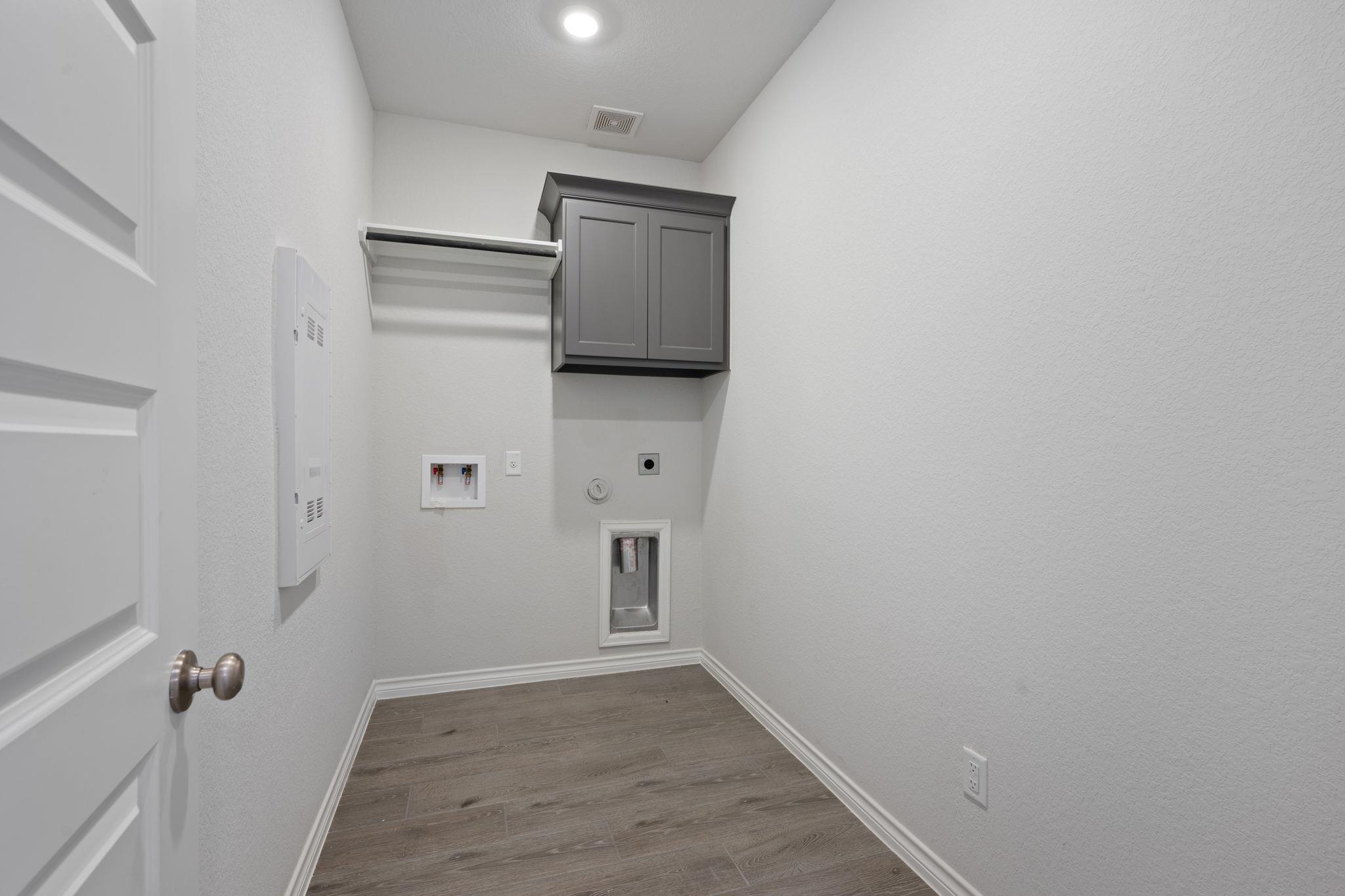 1037 Thunderhead TRL